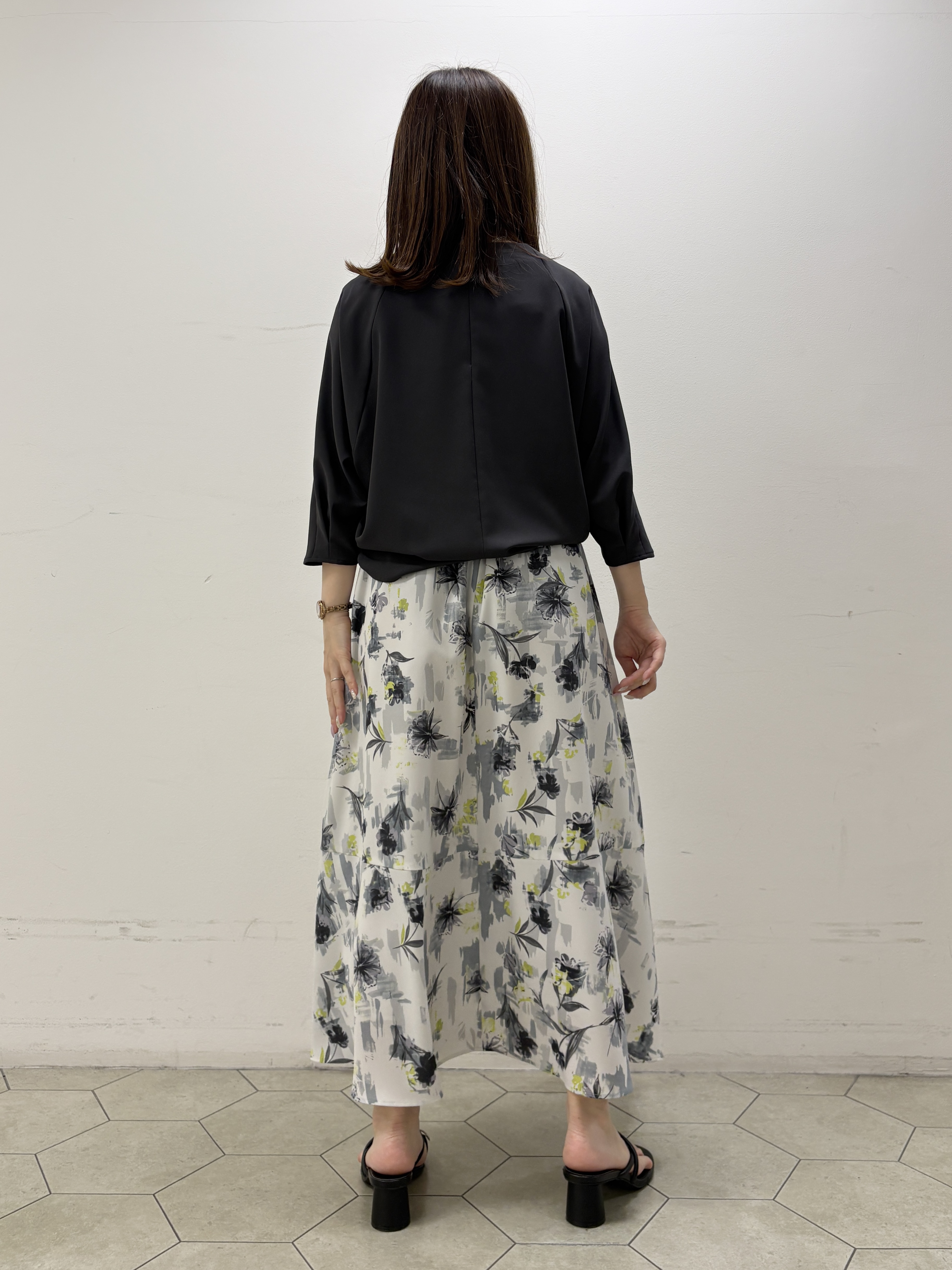 kahoさんの「INDIVI｜【接触冷感／透湿／着る日傘】ドルマントップス」を使ったコーディネート