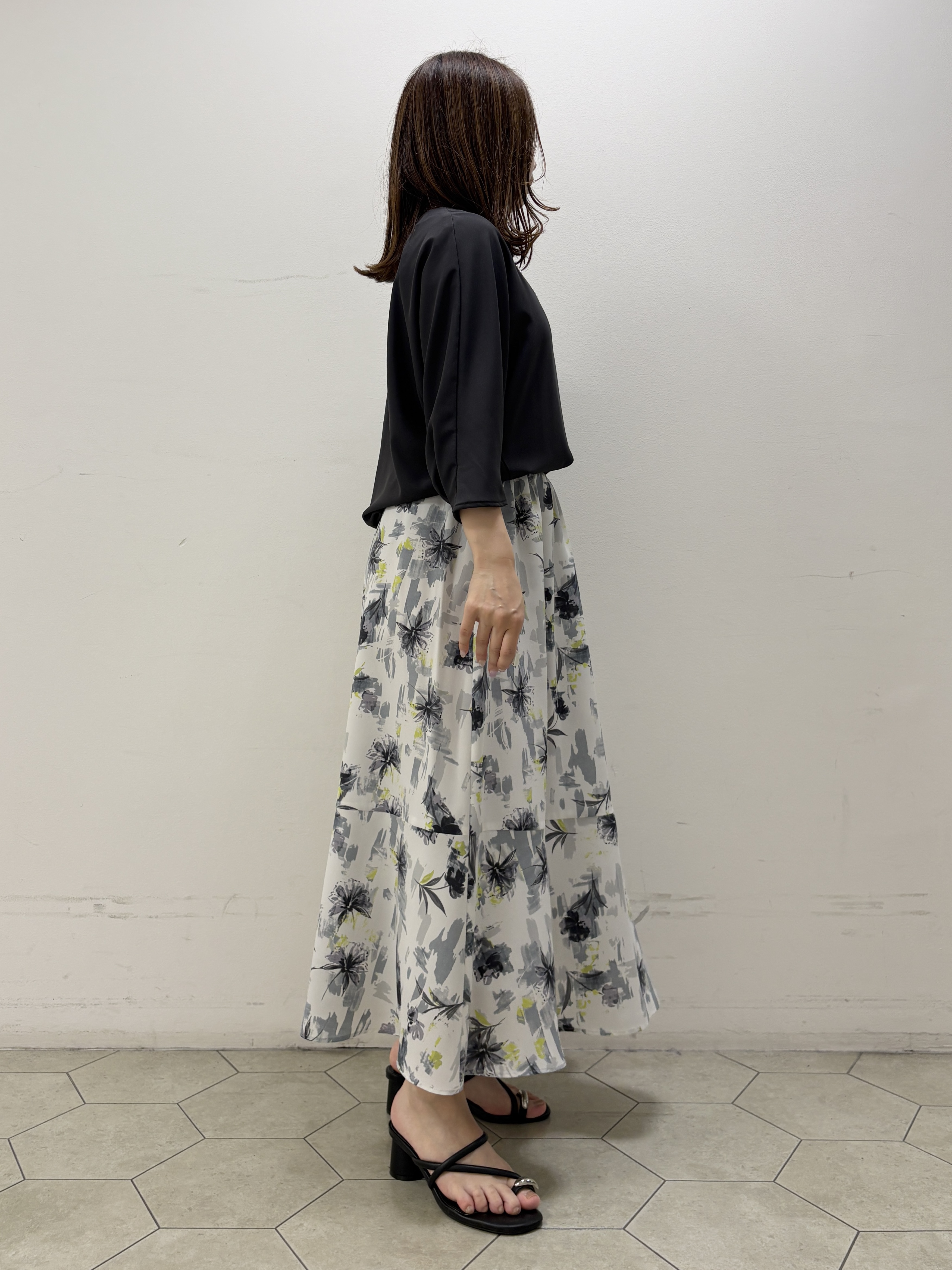 kahoさんの「INDIVI｜【接触冷感／透湿／着る日傘】ドルマントップス」を使ったコーディネート