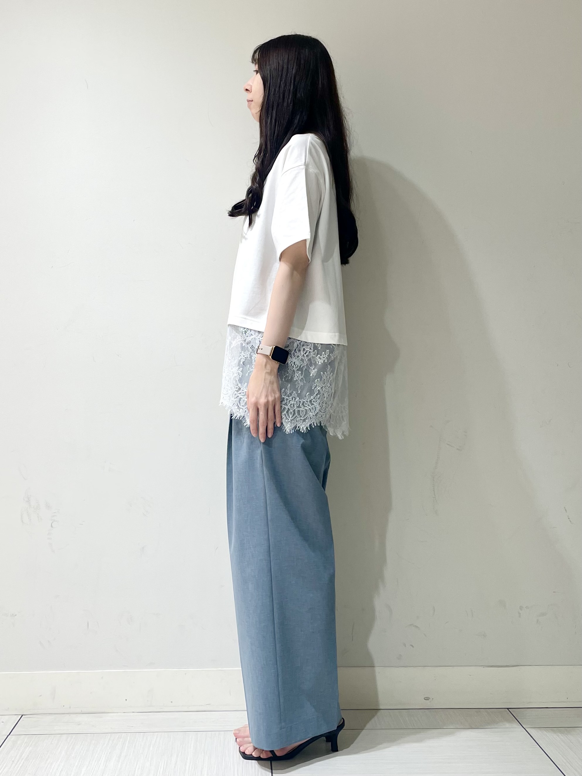 ことさんの「DRESSTERIOR｜レースドッキングレイヤード Tシャツ」を使ったコーディネート