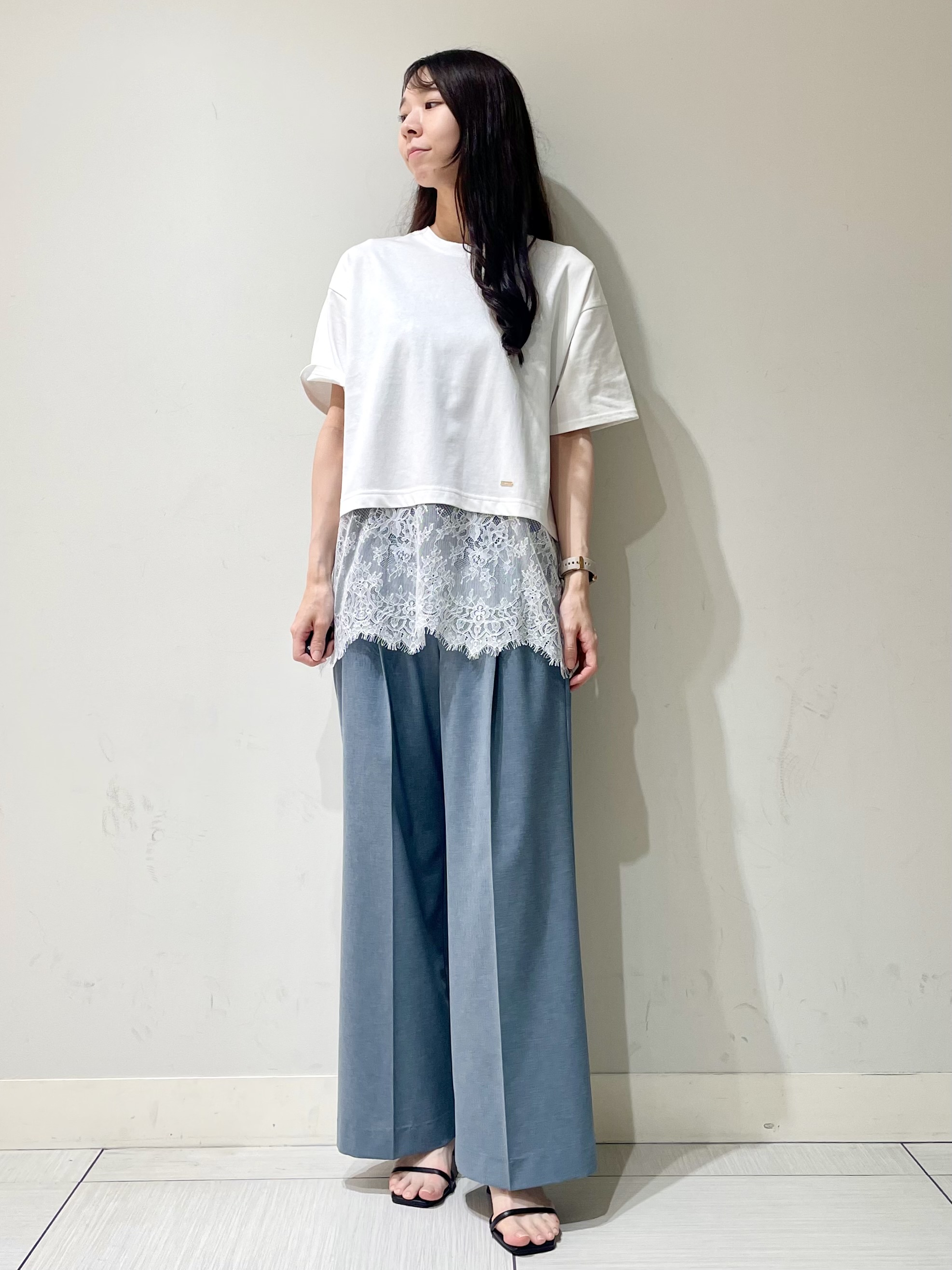 ことさんの「DRESSTERIOR｜レースドッキングレイヤード Tシャツ」を使ったコーディネート