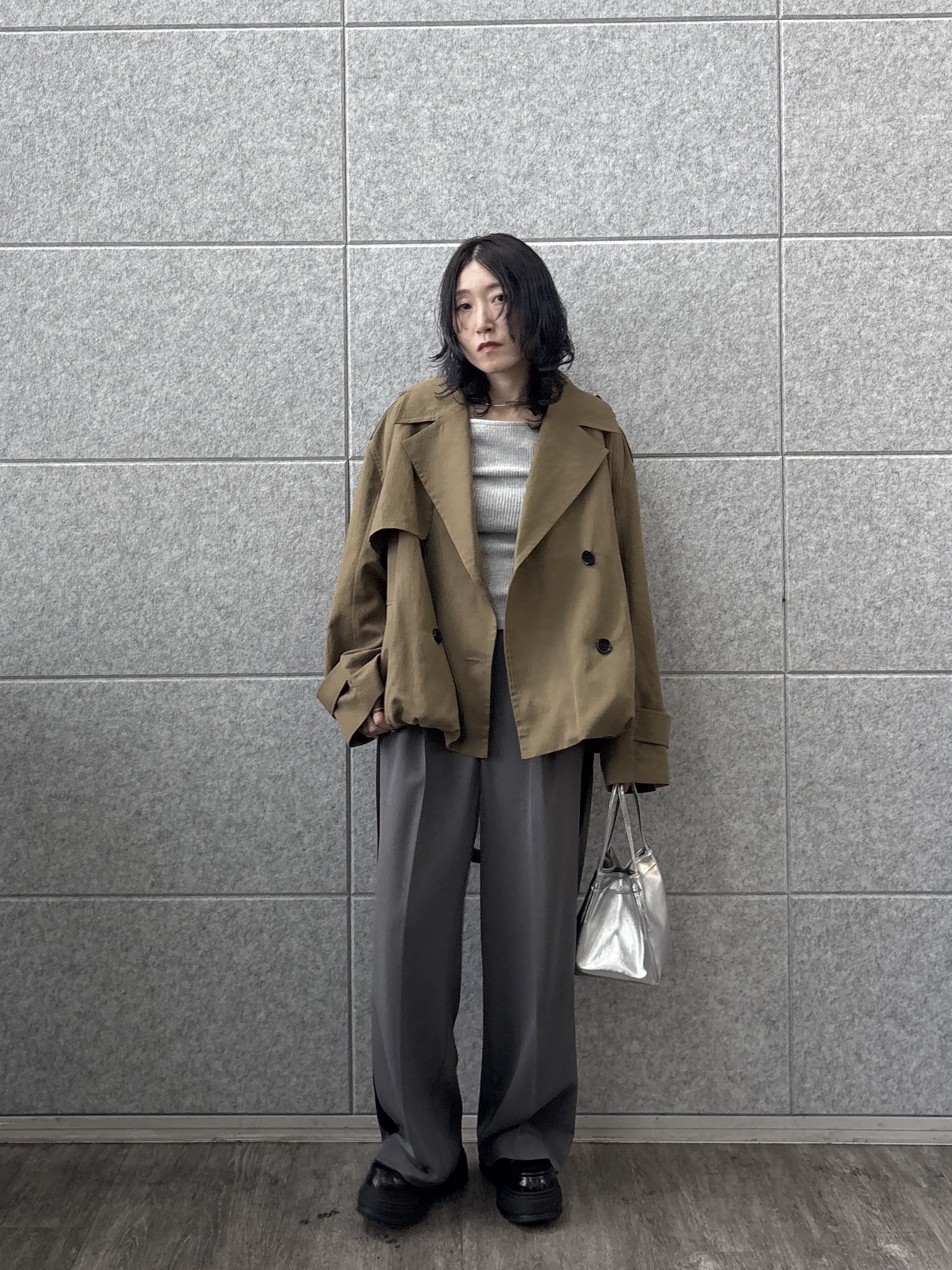 kotakiさんの「INDIVI｜Comfy SET UP｜イージーサイドラインワイドパンツ【セットアップ対応／通勤／カセット服／接触」を使ったコーディネート