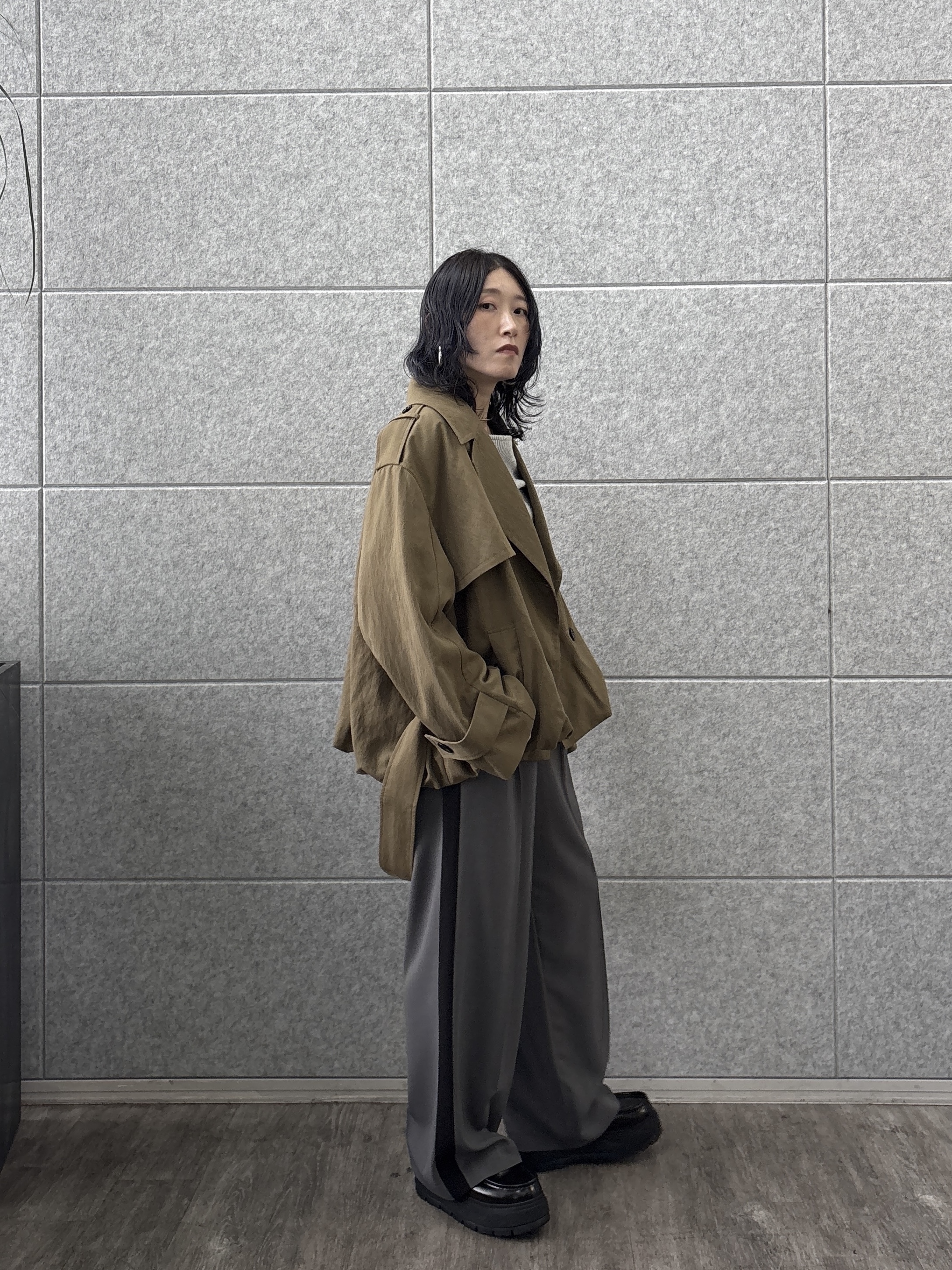 kotakiさんの「INDIVI｜Comfy SET UP｜イージーサイドラインワイドパンツ【セットアップ対応／通勤／カセット服／接触」を使ったコーディネート