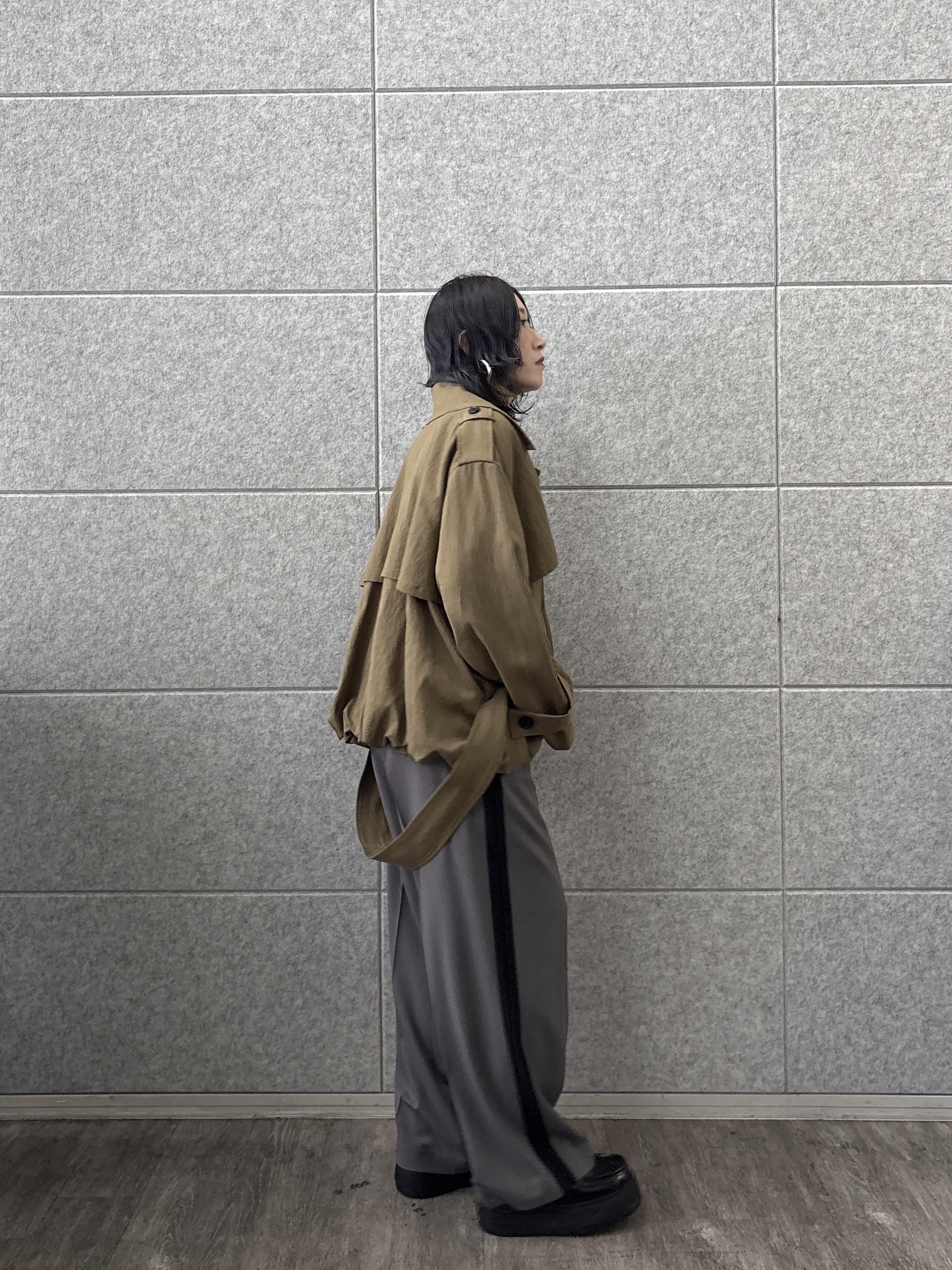 kotakiさんの「INDIVI｜Comfy SET UP｜イージーサイドラインワイドパンツ【セットアップ対応／通勤／カセット服／接触」を使ったコーディネート