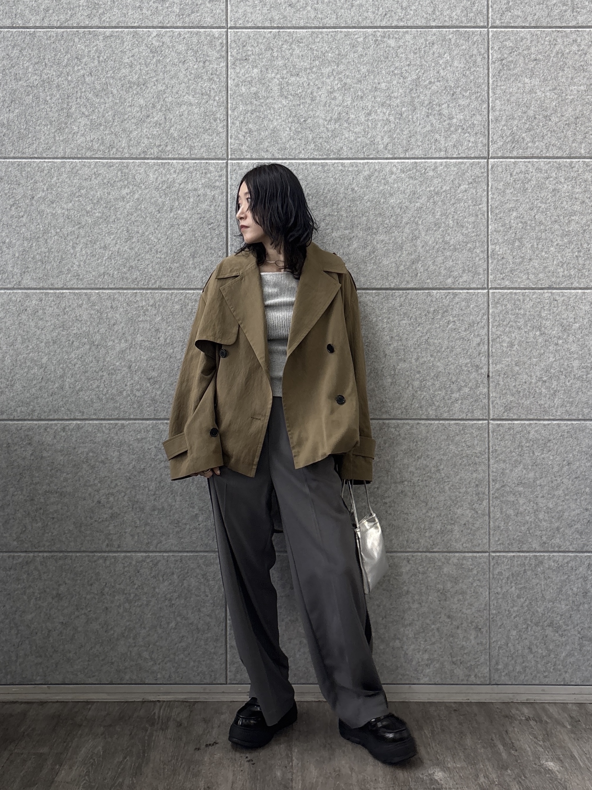 kotakiさんの「INDIVI｜Comfy SET UP｜イージーサイドラインワイドパンツ【セットアップ対応／通勤／カセット服／接触」を使ったコーディネート