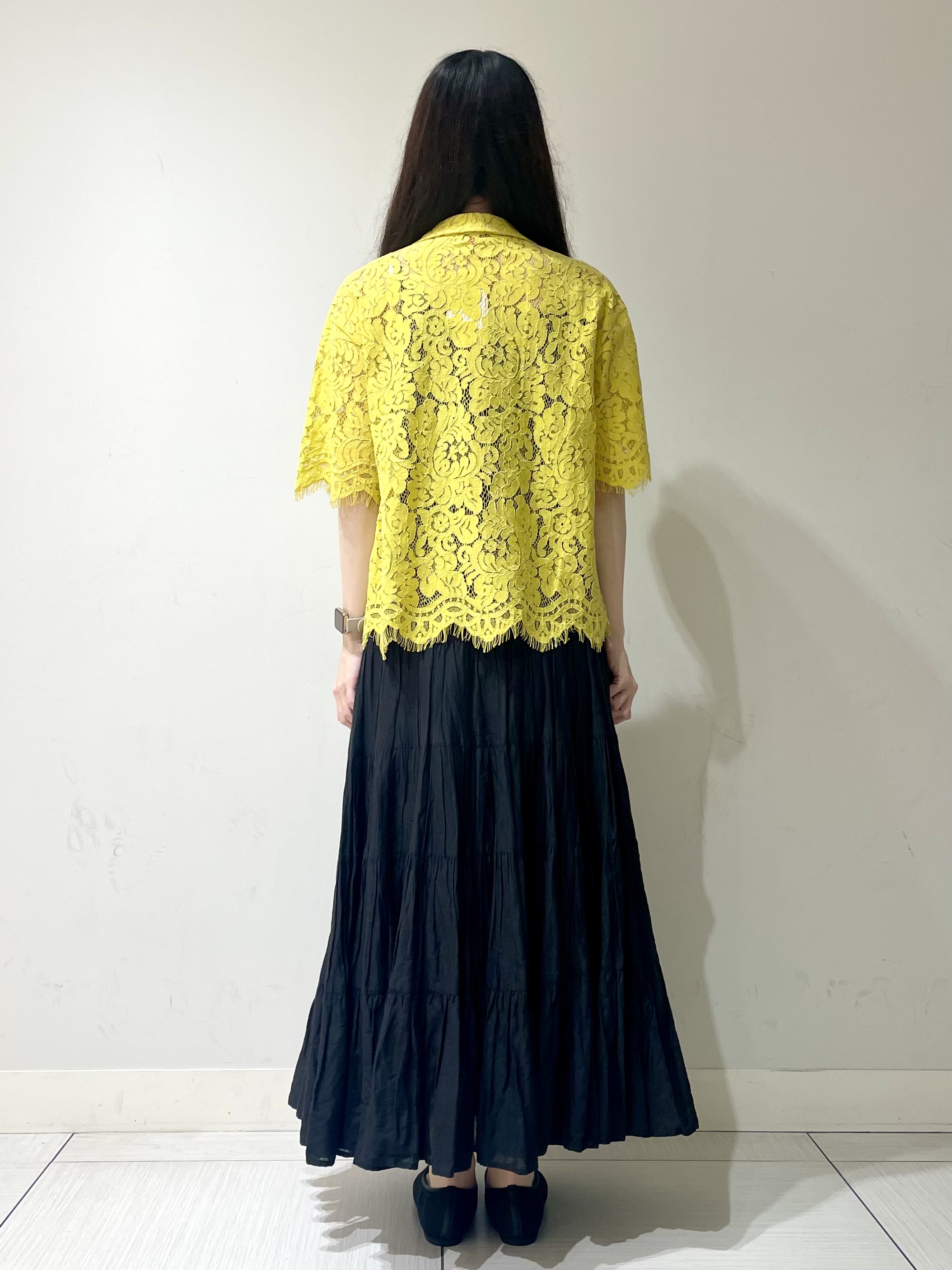 ことさんの「DRESSTERIOR｜【ウォッシャブル/羽織りにも便利】シアーコードレースブラウス」を使ったコーディネート