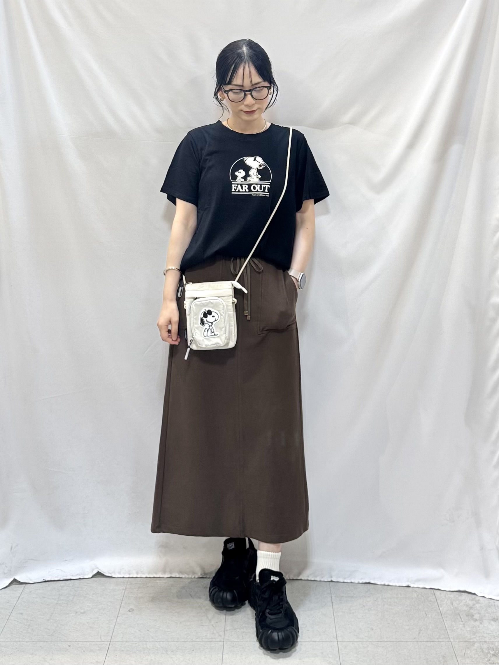 𝐇𝐢𝐫𝐨𝐦𝐢さんの「SHOO･LA･RUE｜【PEANUTS】ひんやりプリントTシャツ」を使ったコーディネート