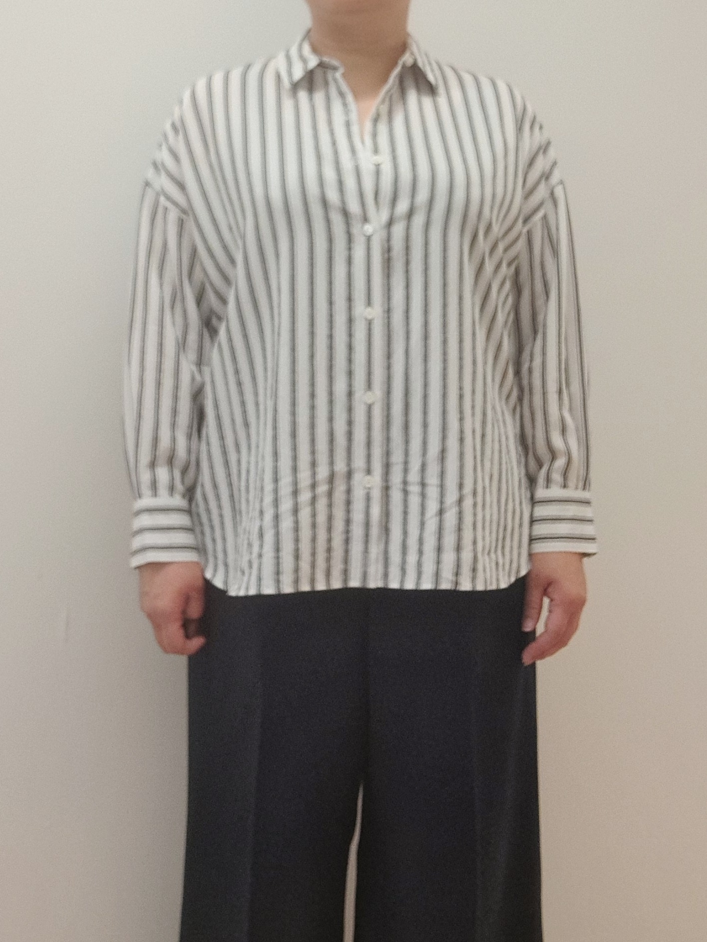 ますこさんの「UNTITLED｜ストライプシャツ」を使ったコーディネート