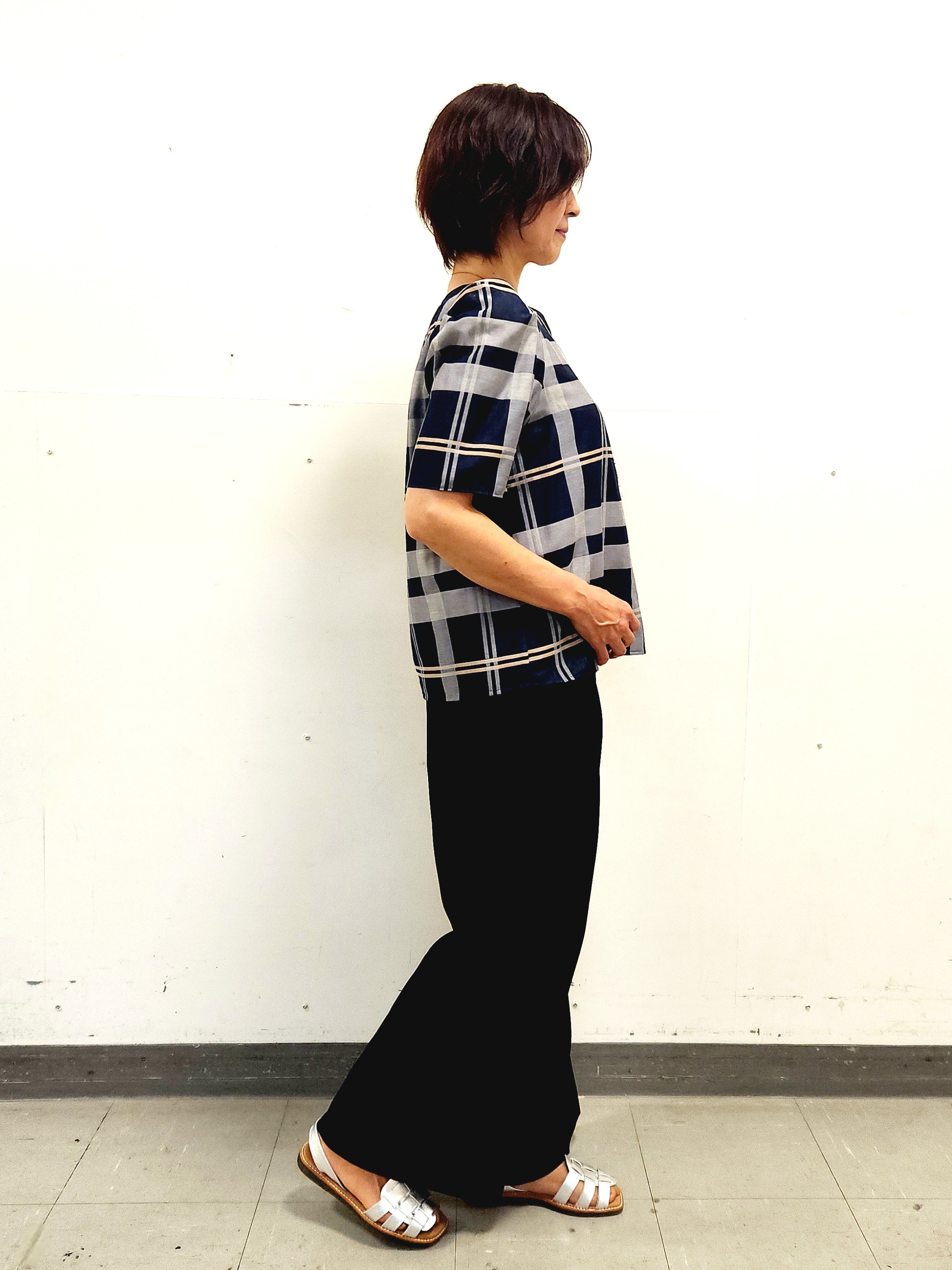 mayumayuさんの「Reflect｜【セットアップ／手洗い可】チェック柄パフスリーブブラウス」を使ったコーディネート
