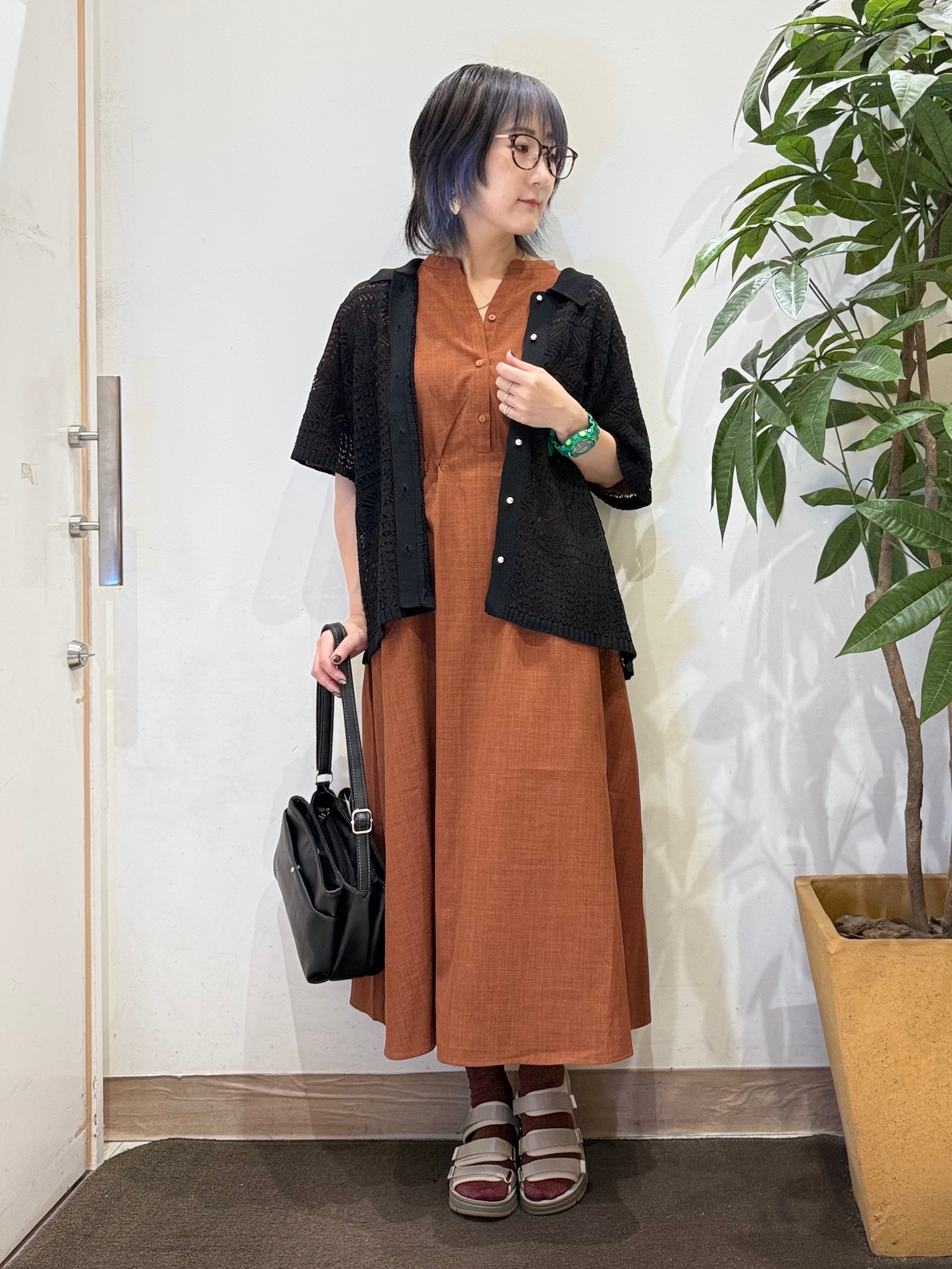 misakiさんの「SHOO･LA･RUE｜レースニットカーディガン」を使ったコーディネート