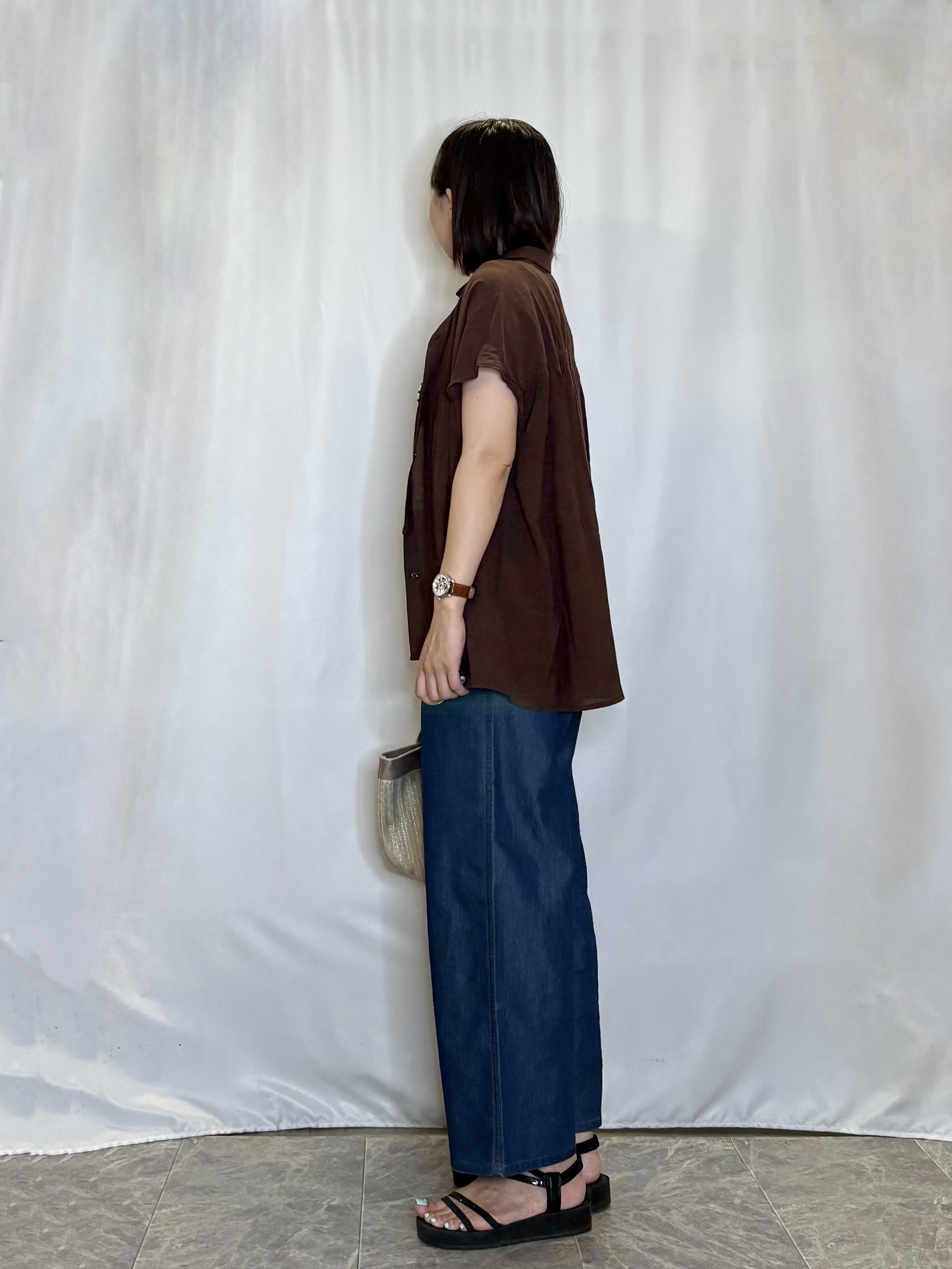 ネリさんの「SHOO･LA･RUE｜【ひんやり/UV】ほんのりシアーで上品な バックギャザーブラウス」を使ったコーディネート