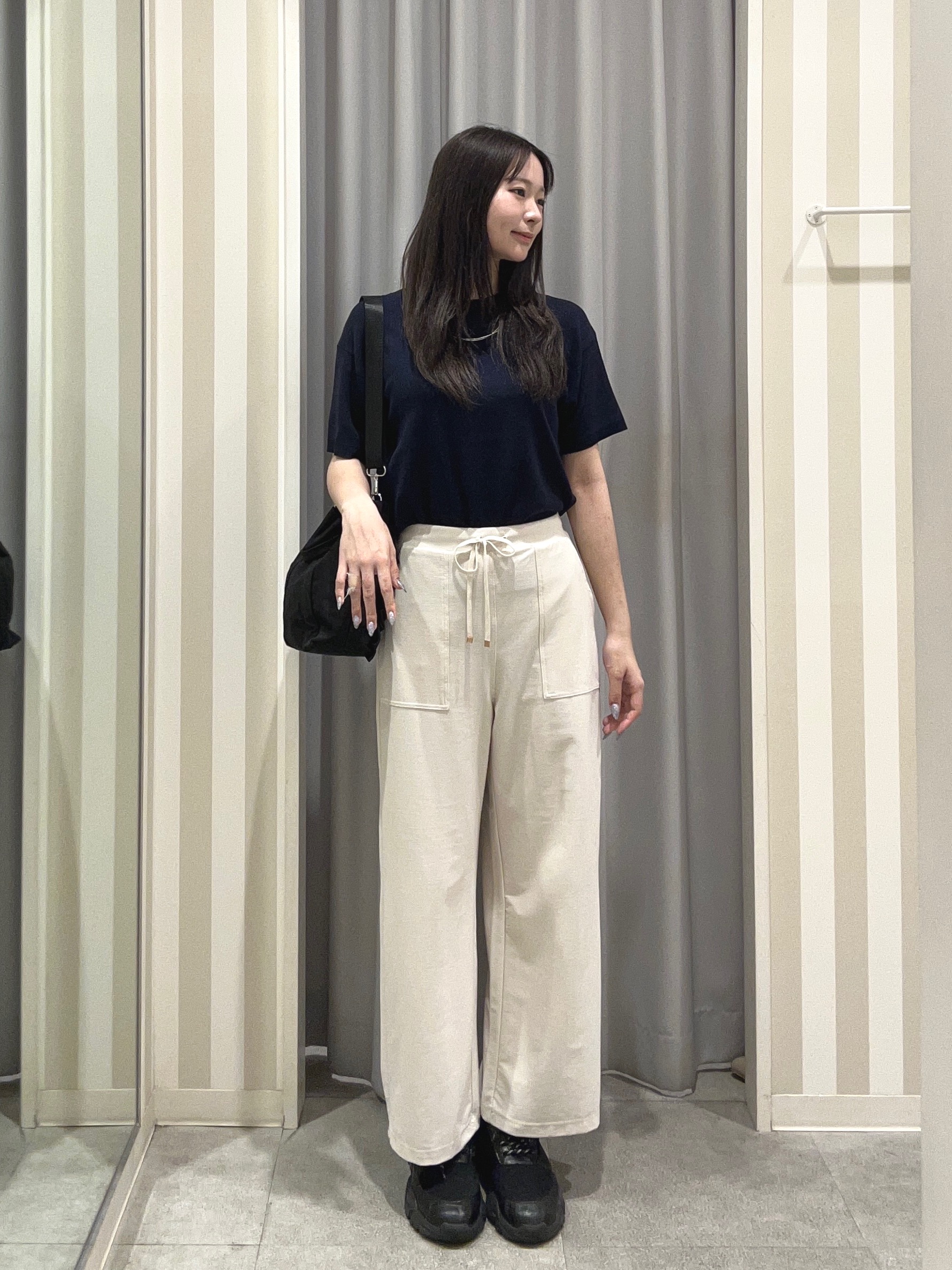 美空さんの「SHOO･LA･RUE｜【ひんやり/UV/洗濯機可/S-LL】毛玉になりにくい シャツレイヤード風 半袖ニット」を使ったコーディネート