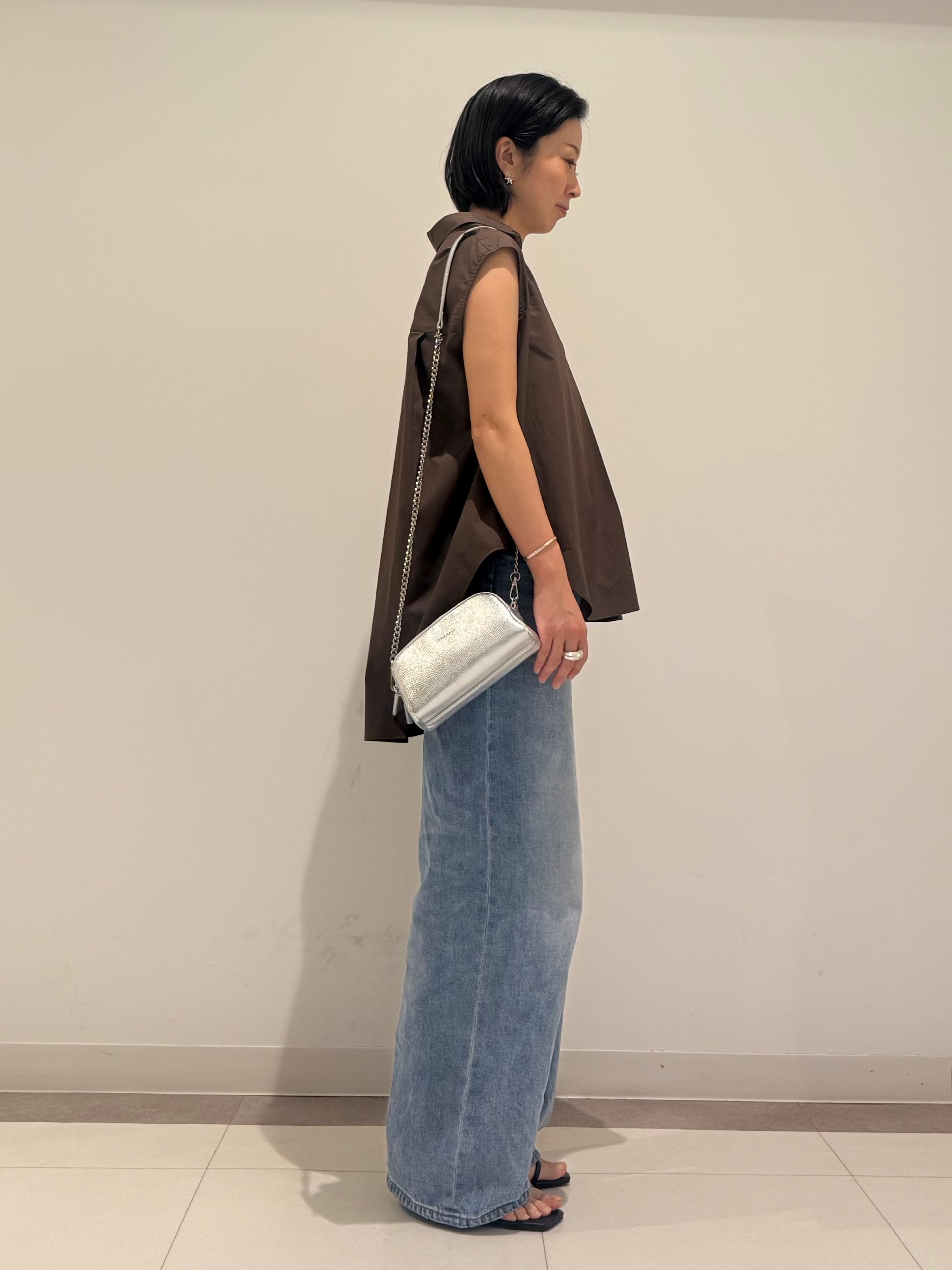 MIYAKAWAさんの「DRESSTERIOR｜フレンチスリーブ スキッパーブラウス」を使ったコーディネート