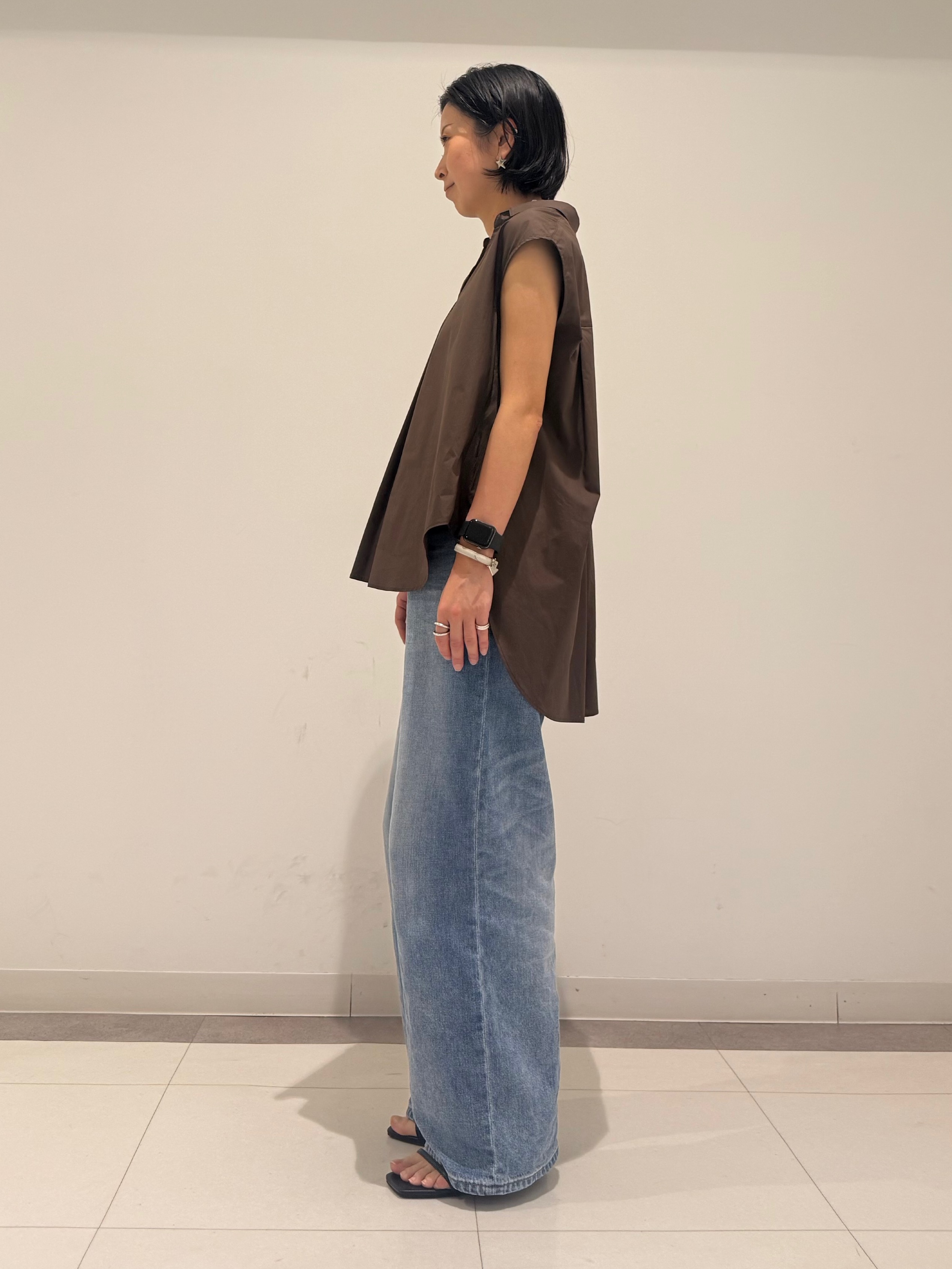 MIYAKAWAさんの「DRESSTERIOR｜フレンチスリーブ スキッパーブラウス」を使ったコーディネート