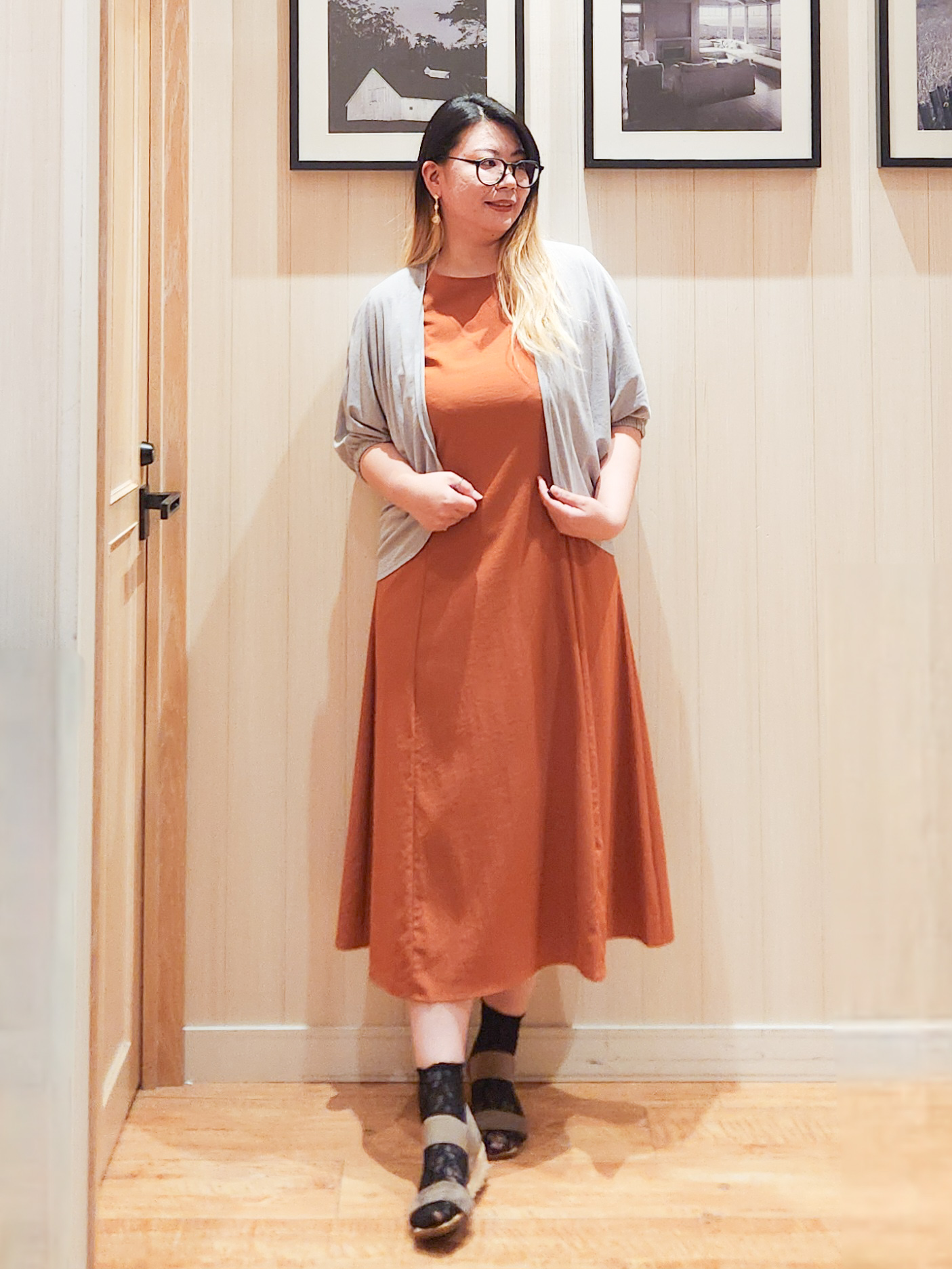 れーやんさんの「SHOO･LA･RUE｜【ひんやり/体型カバー】冷房、UV対策で持ってて安心 さらさら五分袖ボレロカーディガン」を使ったコーディネート