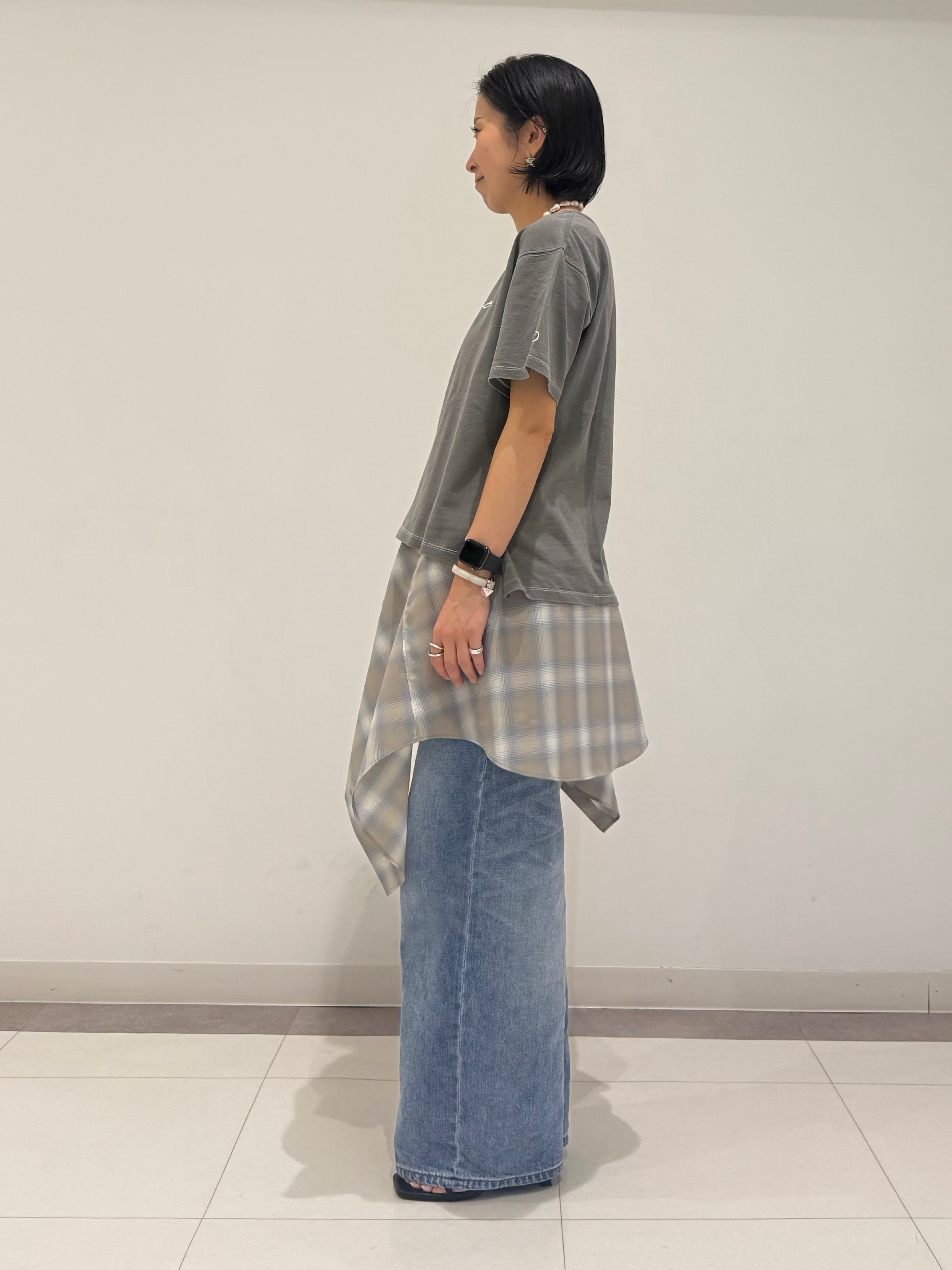 MIYAKAWAさんの「DRESSTERIOR｜インディゴ天竺ロゴTシャツ」を使ったコーディネート