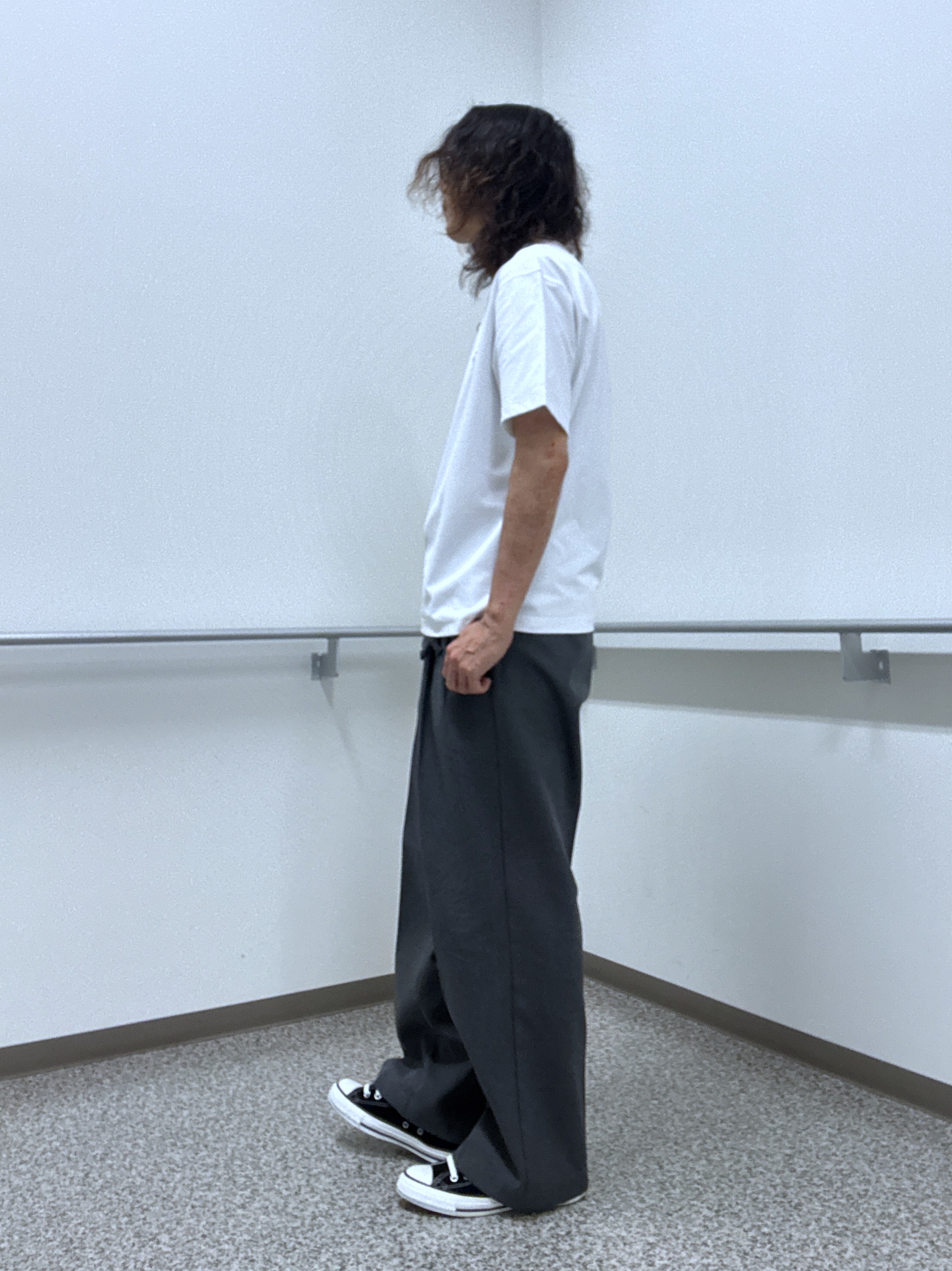 おーのさんの「TAKEO KIKUCHI｜【汗染み軽減】フェイクレイヤー ワンポイント プルオーバー」を使ったコーディネート