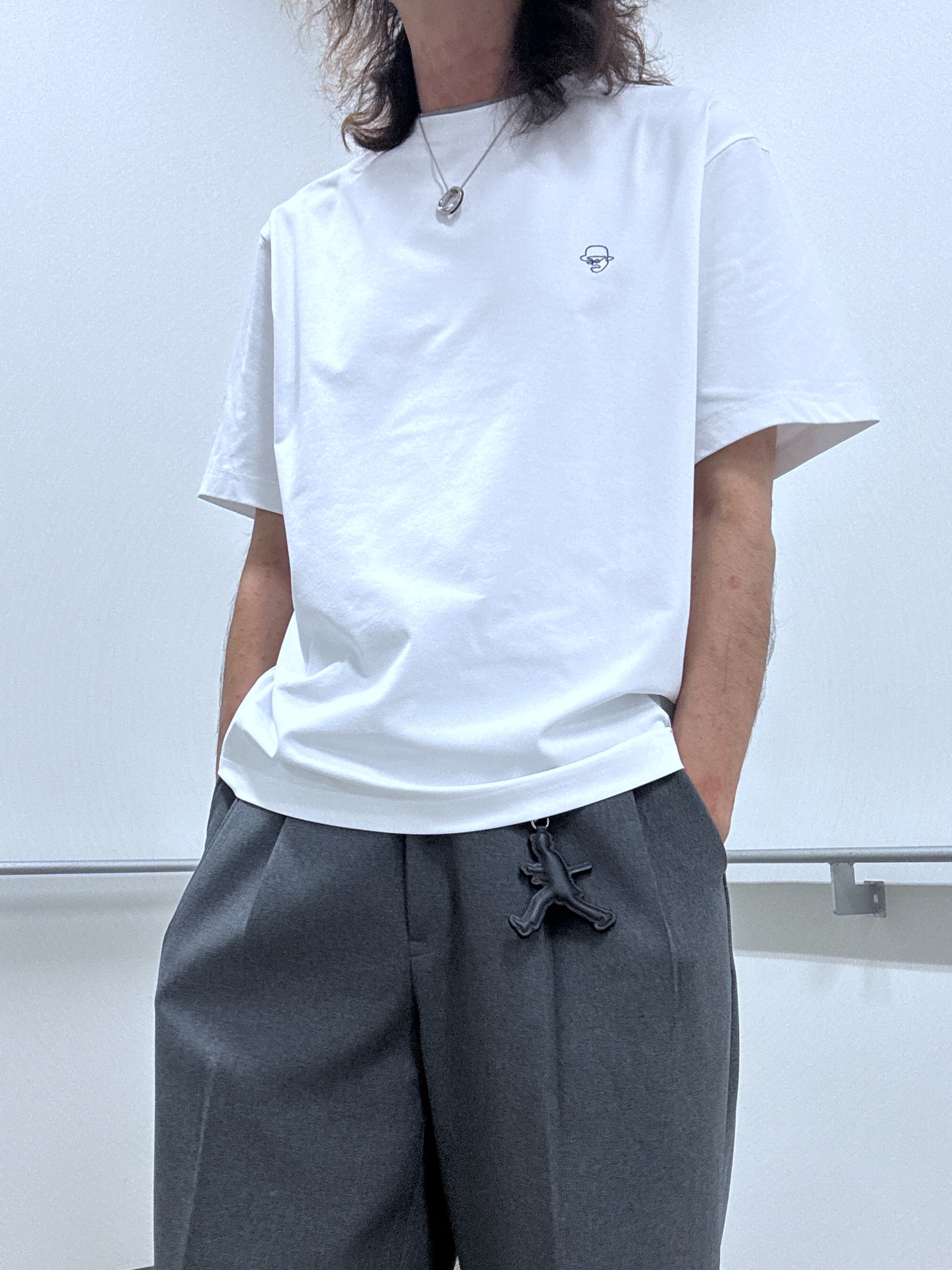 おーのさんの「TAKEO KIKUCHI｜【汗染み軽減】フェイクレイヤー ワンポイント プルオーバー」を使ったコーディネート