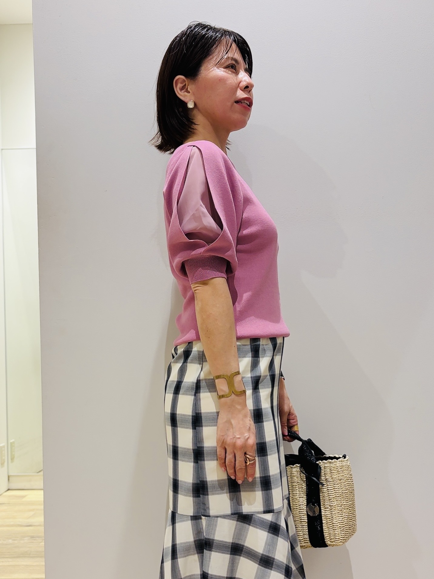 YUKOさんの「index｜【接触冷感】クールタッチラップスリーブニット《UVケア／洗濯機OK／XS～3L／9col》」を使ったコーディネート