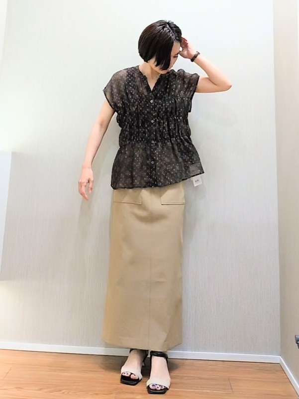 ミズタさんの「UNTITLED｜ヴィンテージドットブラウス」を使ったコーディネート