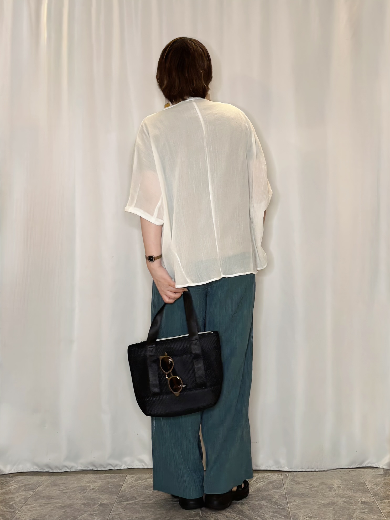 たみさんの「SHOO･LA･RUE｜【洗濯機可/選べる6色】ナチュラルな風合いが魅力 ゆったり楊柳シアードルマンブラウス」を使ったコーディネート