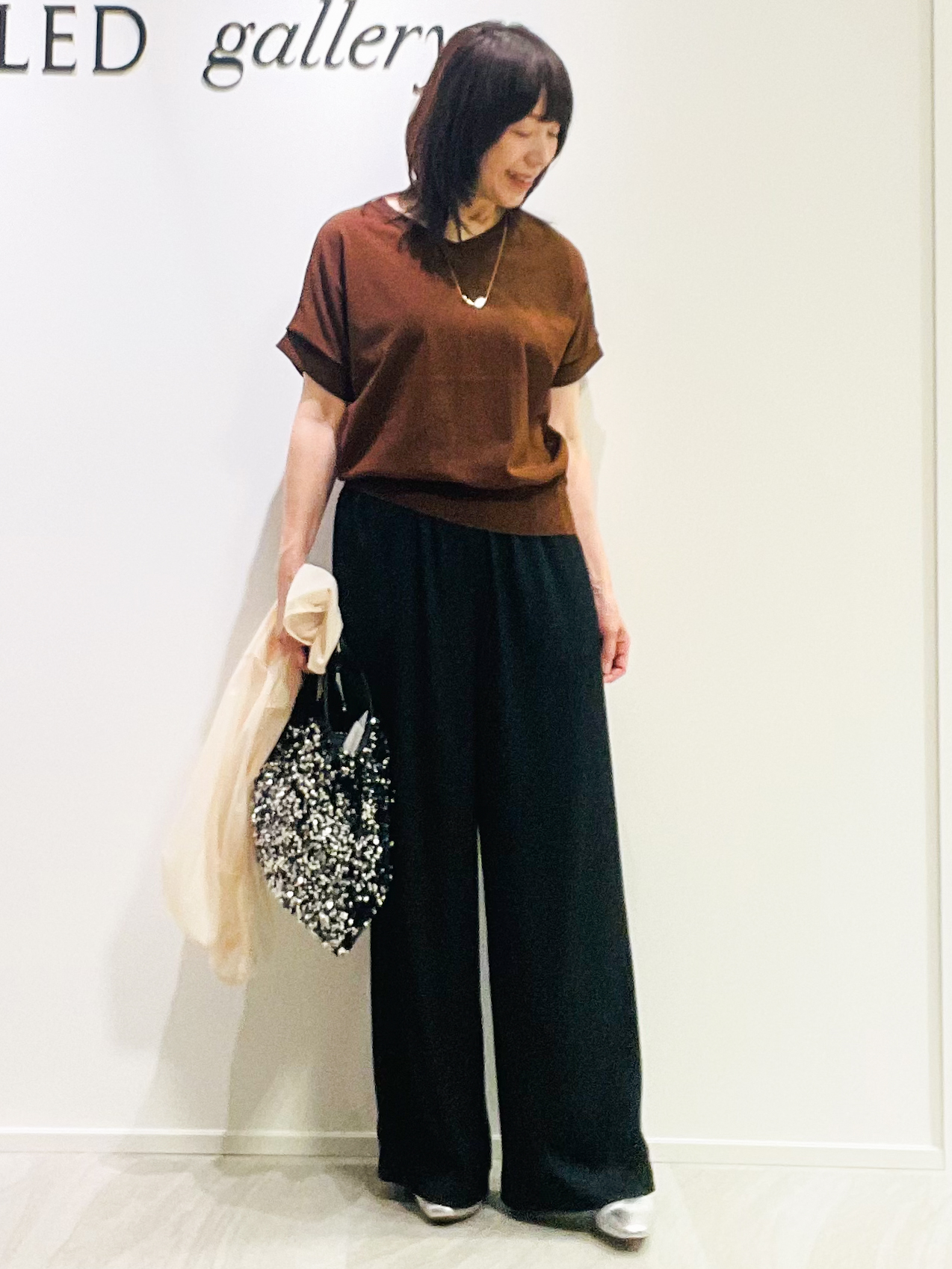 めいさんの「UNTITLED｜【肌に張りつきにくい/前後2WAY】ドライタッチコットンプルオーバー」を使ったコーディネート