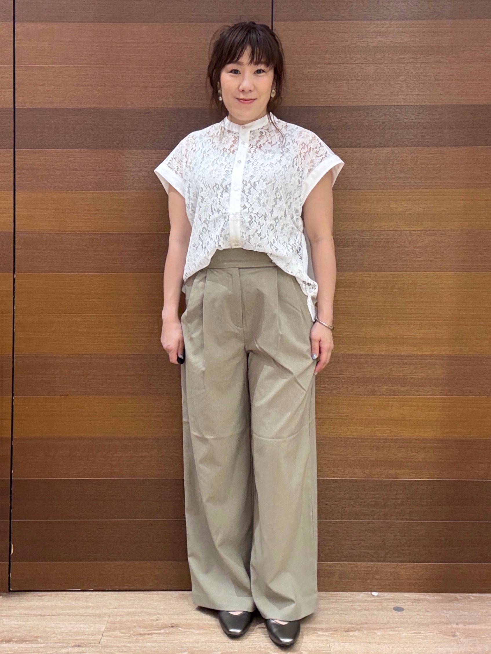 maichiさんの「OPAQUE.CLIP｜フロントレースブラウス【洗濯機OK】」を使ったコーディネート