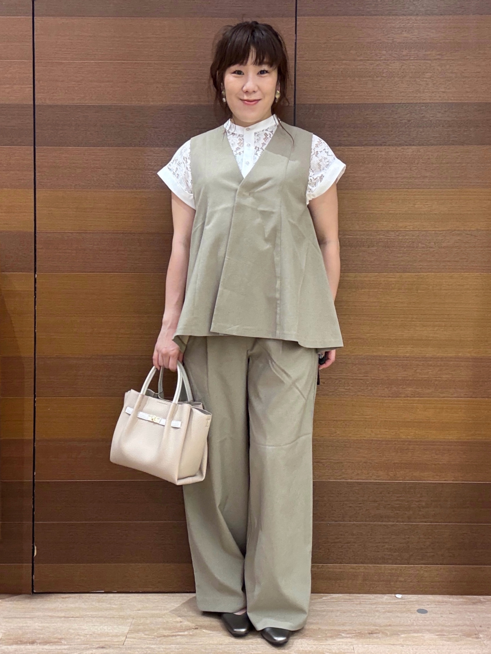 maichiさんの「OPAQUE.CLIP｜フロントレースブラウス【洗濯機OK】」を使ったコーディネート