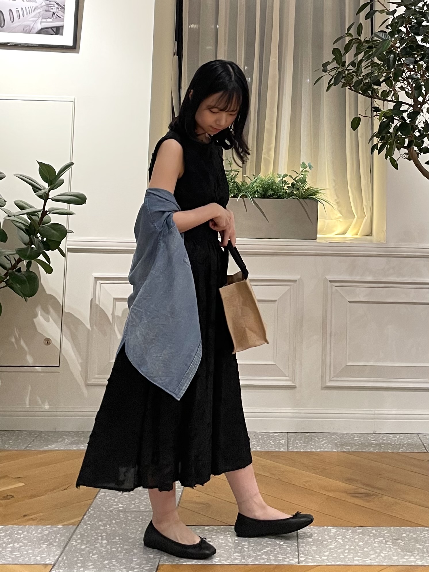 Lilyさんの「DRESSTERIOR｜【ウォッシャブル】コットン エンブロイダリードレス」を使ったコーディネート