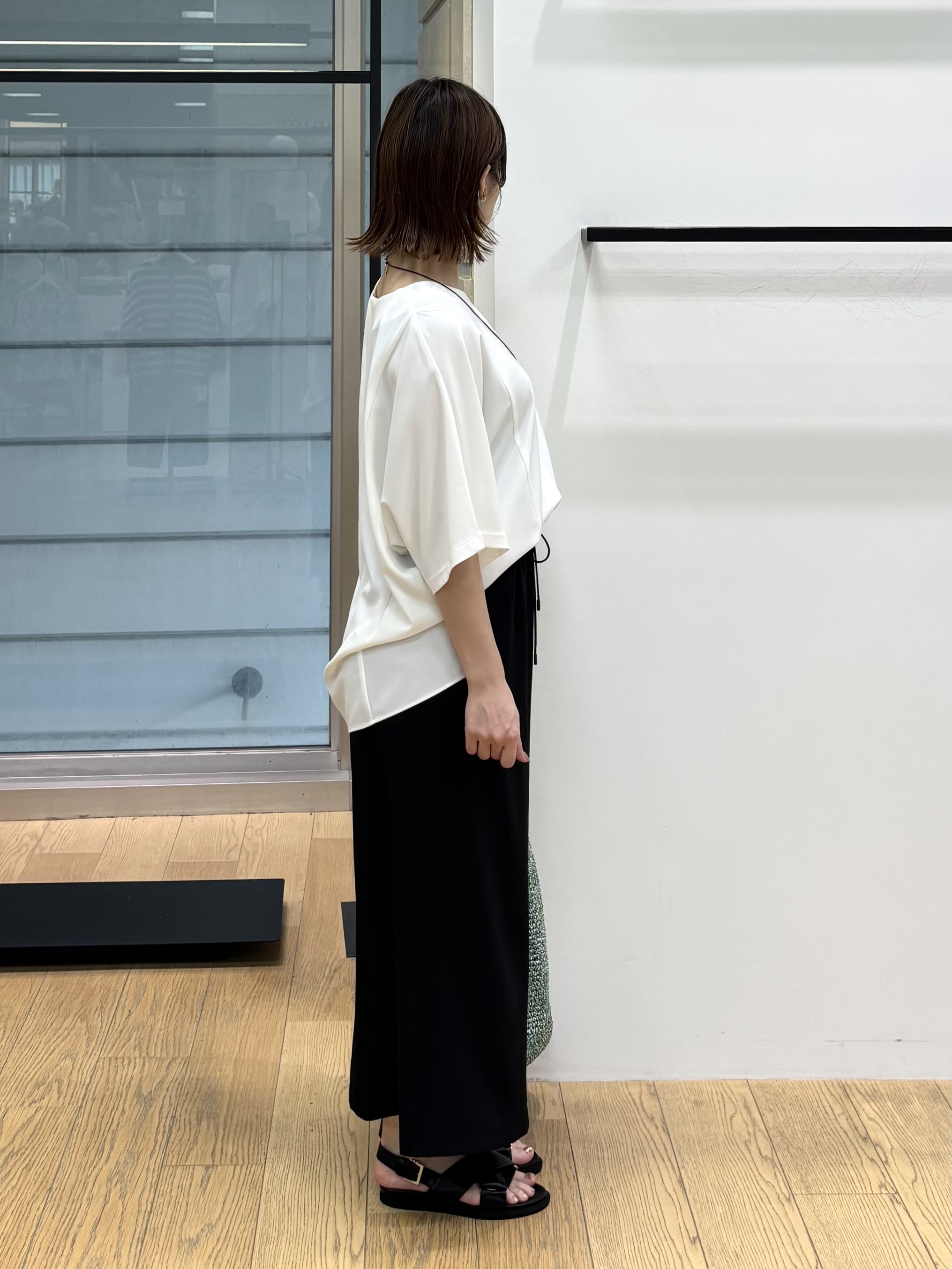 asamiさんの「INDIVI｜【着る日傘】ドルマントップス」を使ったコーディネート