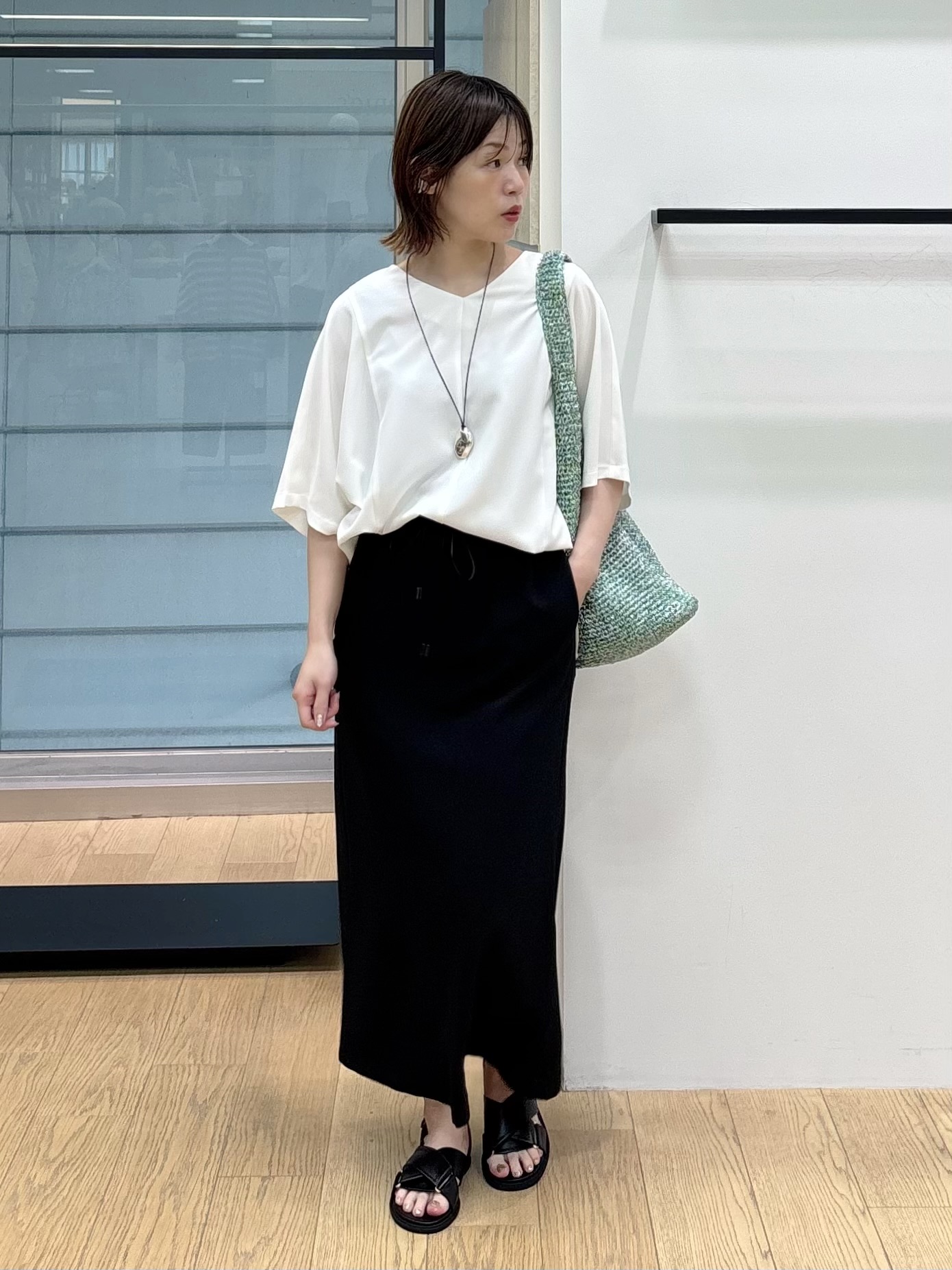 asamiさんの「INDIVI｜【着る日傘】ドルマントップス」を使ったコーディネート