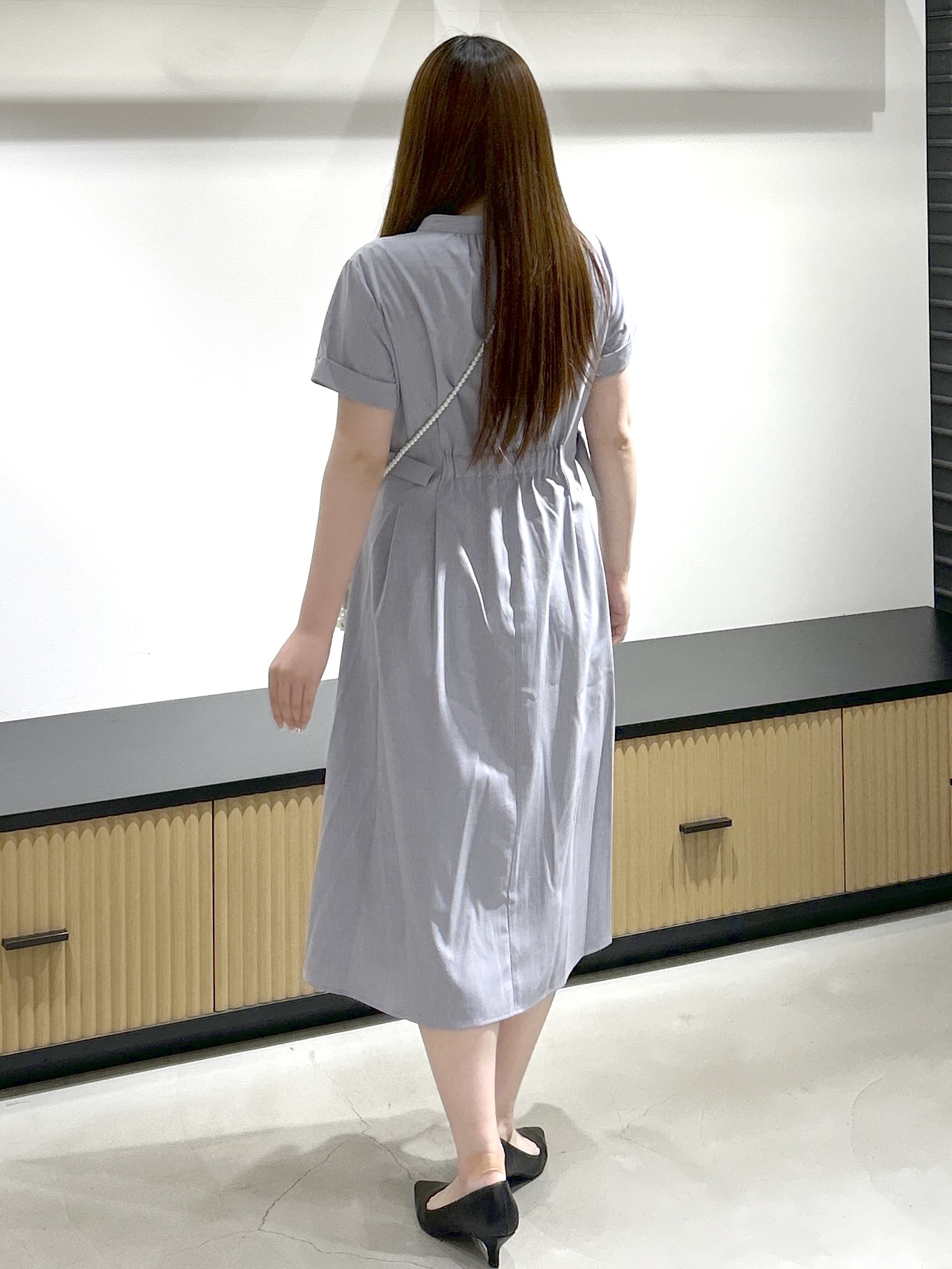 sayaさんの「OPAQUE.CLIP｜【接触冷感／吸水速乾／UVケア】リネンライクサイドベルトシャツワンピース《透け防止／洗濯機OK》」を使ったコーディネート
