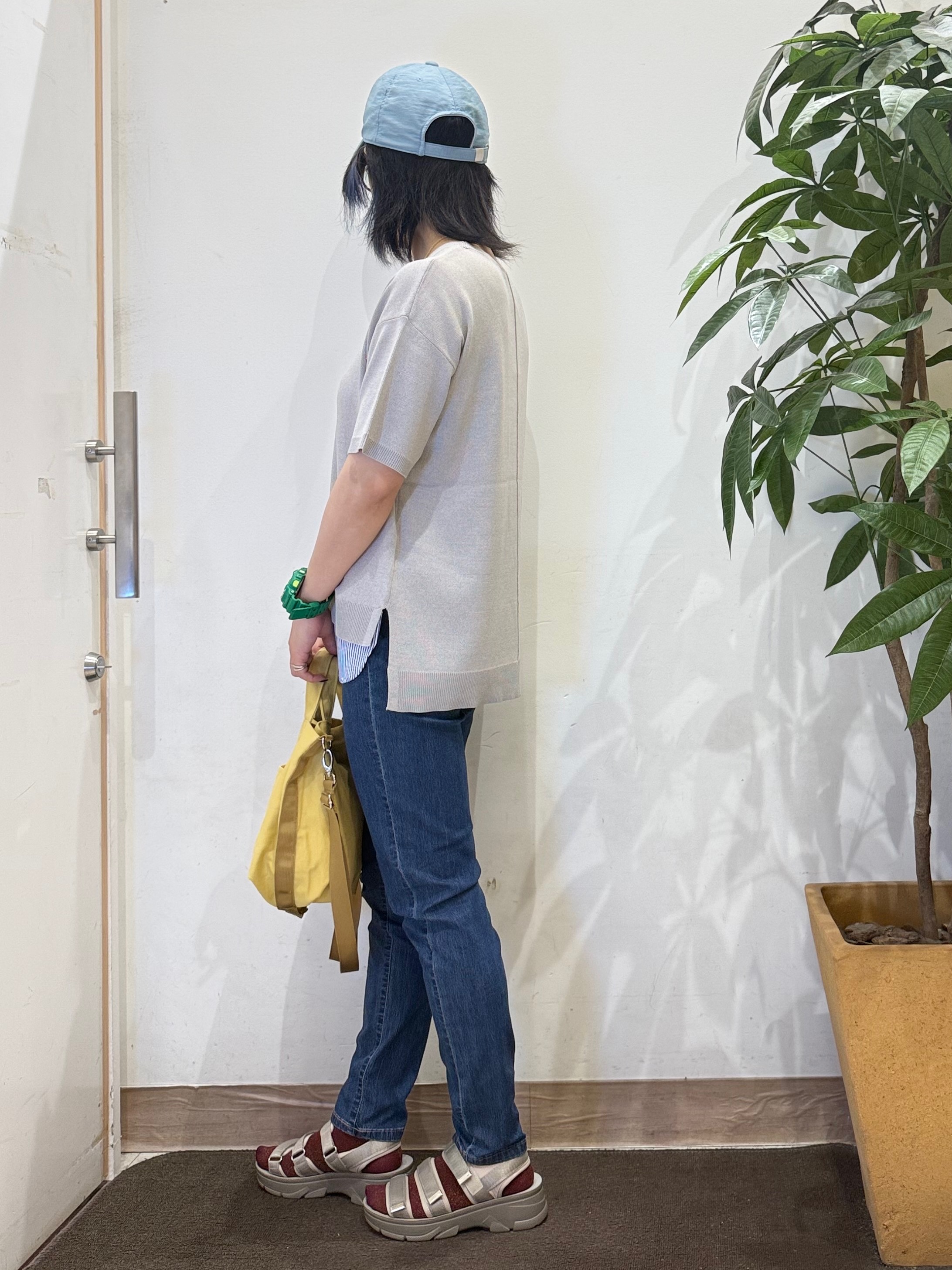 misakiさんの「SHOO･LA･RUE｜【ひんやり/UV/洗濯機可/S-LL】毛玉になりにくい シャツレイヤード風 半袖ニット」を使ったコーディネート