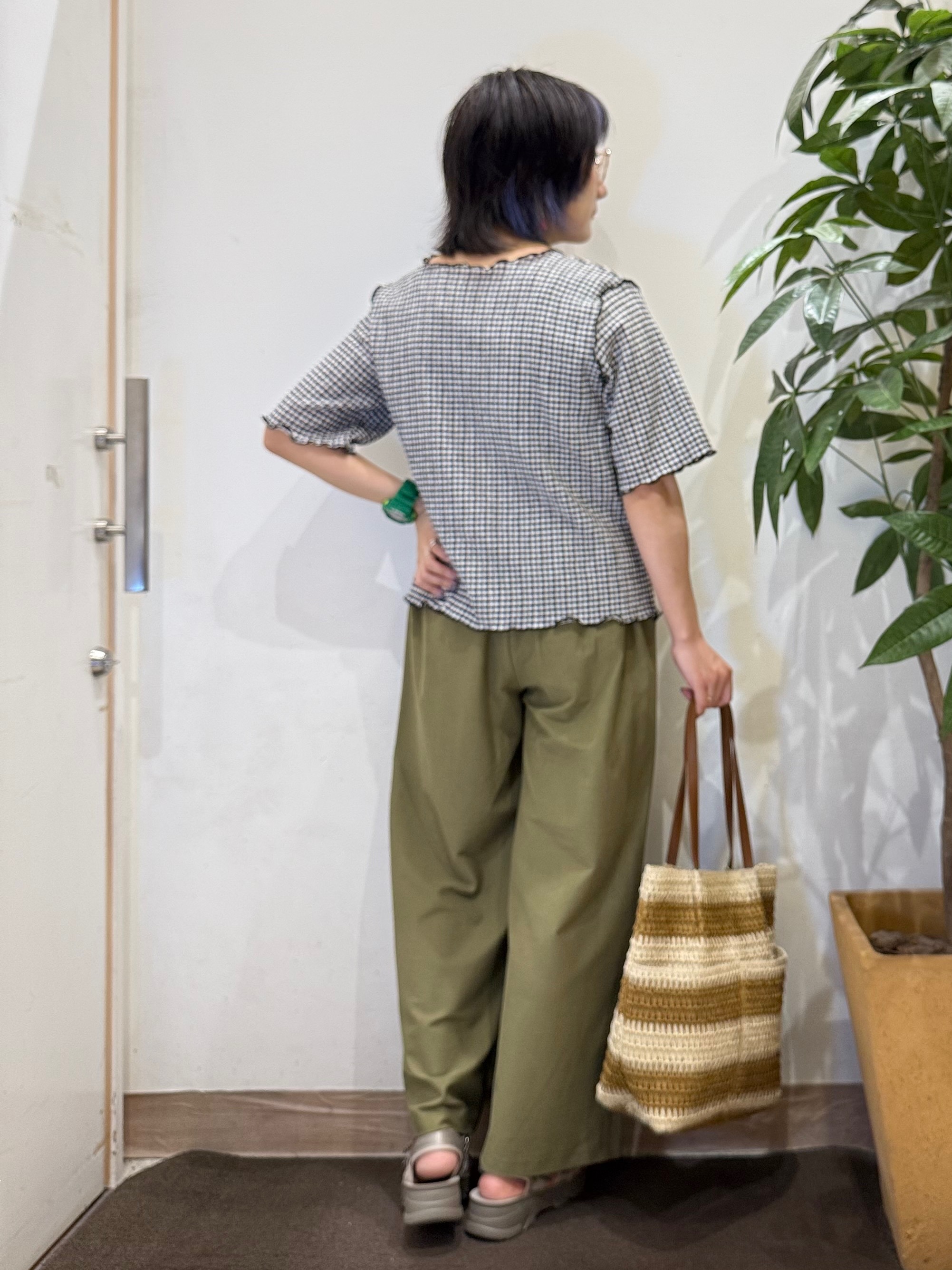 misakiさんの「SHOO･LA･RUE｜カット楊柳ギンガムメローT」を使ったコーディネート