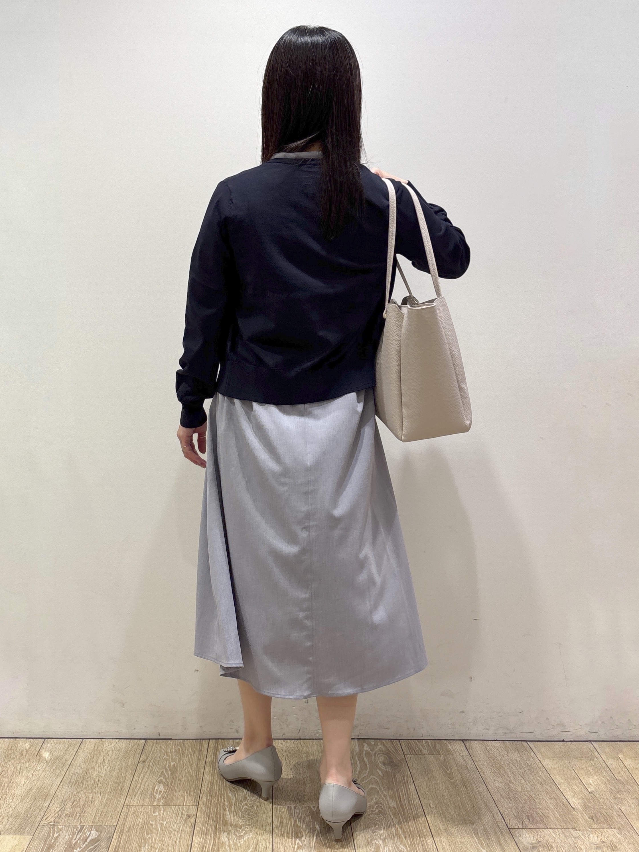 mameさんの「index｜【遮熱／UVケア】外気の熱を感じにくい！クルーネックカーディガン《洗濯機OK／抗ピリング／6col》」を使ったコーディネート