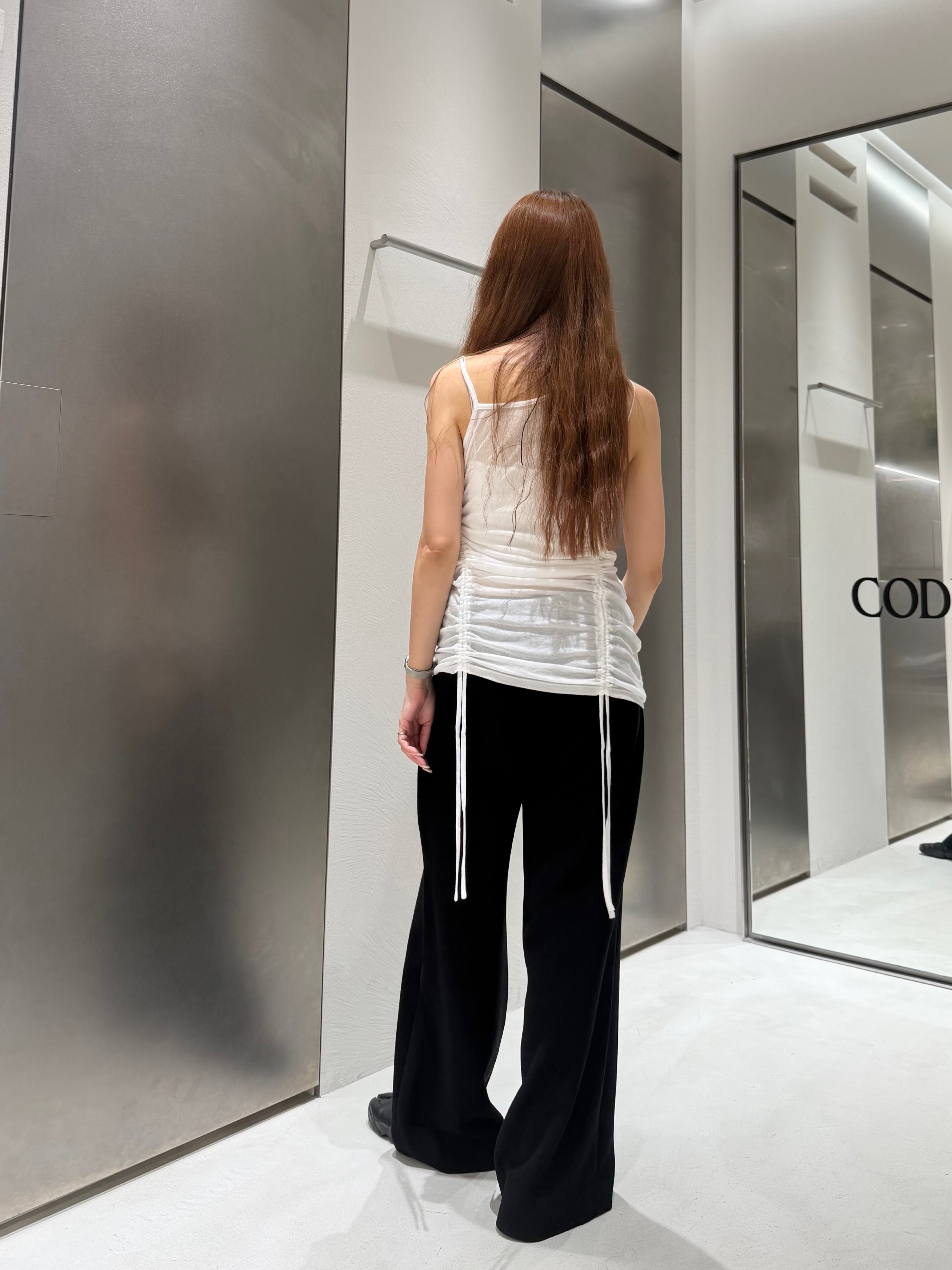 kanamiさんの「CODE A｜asymmetry gather tank」を使ったコーディネート