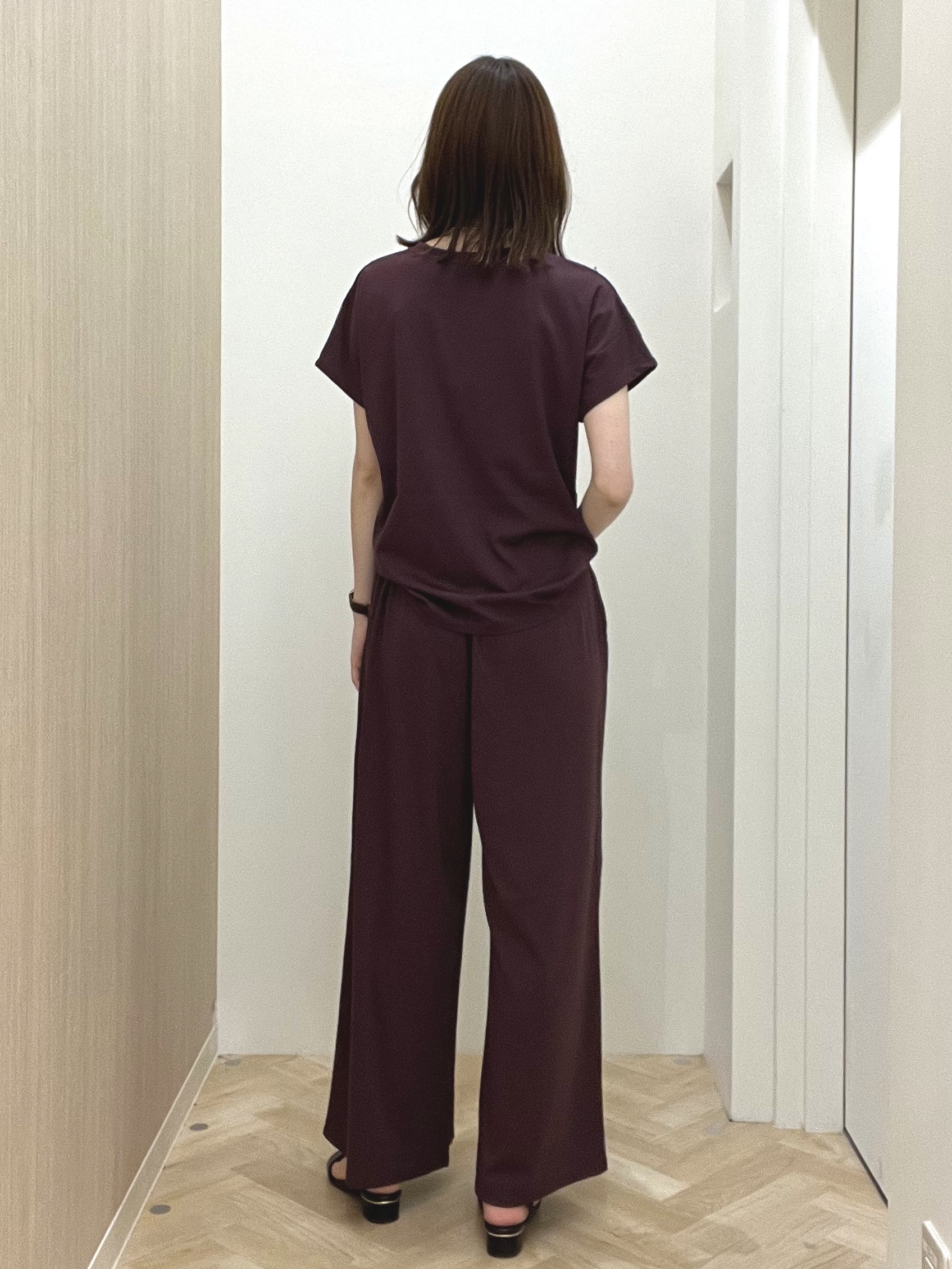  おまつさんの「grove｜【持続冷感】ひんやりポンチシリーズ／フロントレースドルマンカットソー」を使ったコーディネート