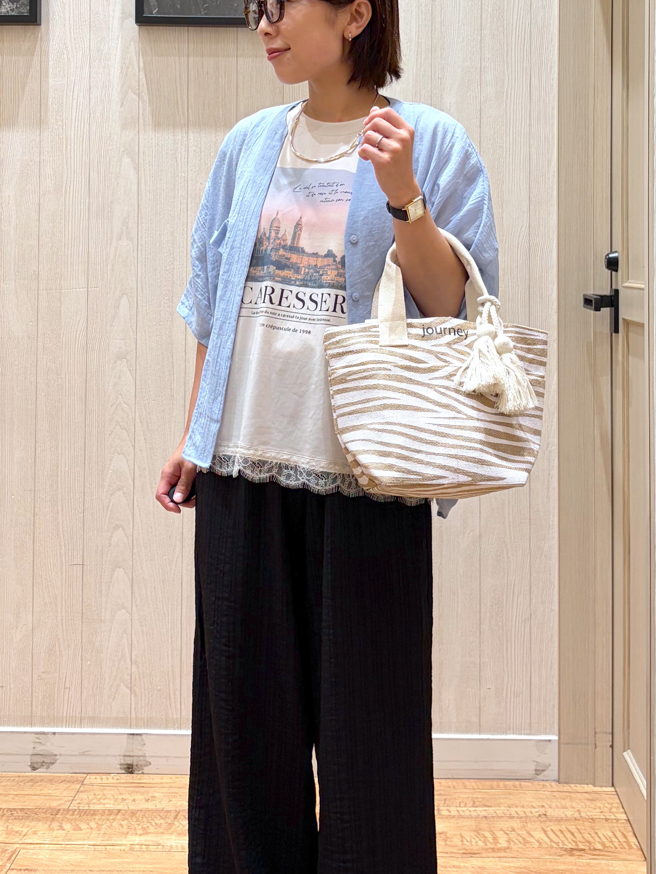 shirayuuuさんの「SHOO･LA･RUE｜【洗濯機可/選べる6色】ナチュラルな風合いが魅力 ゆったり楊柳シアードルマンブラウス」を使ったコーディネート