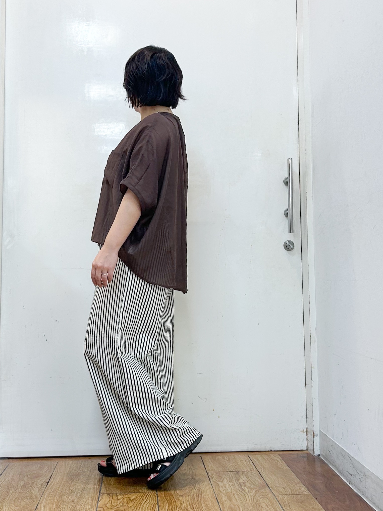 haruさんの「SHOO･LA･RUE｜【洗濯機可/選べる6色】ナチュラルな風合いが魅力 ゆったり楊柳シアードルマンブラウス」を使ったコーディネート