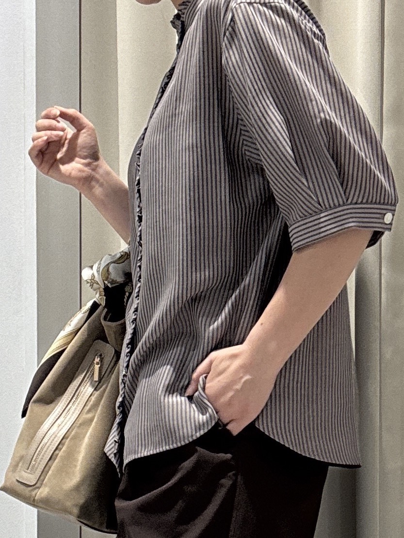 tomoさんの「UNTITLED｜【ウエストゴム】タフタワイドパンツ」を使ったコーディネート