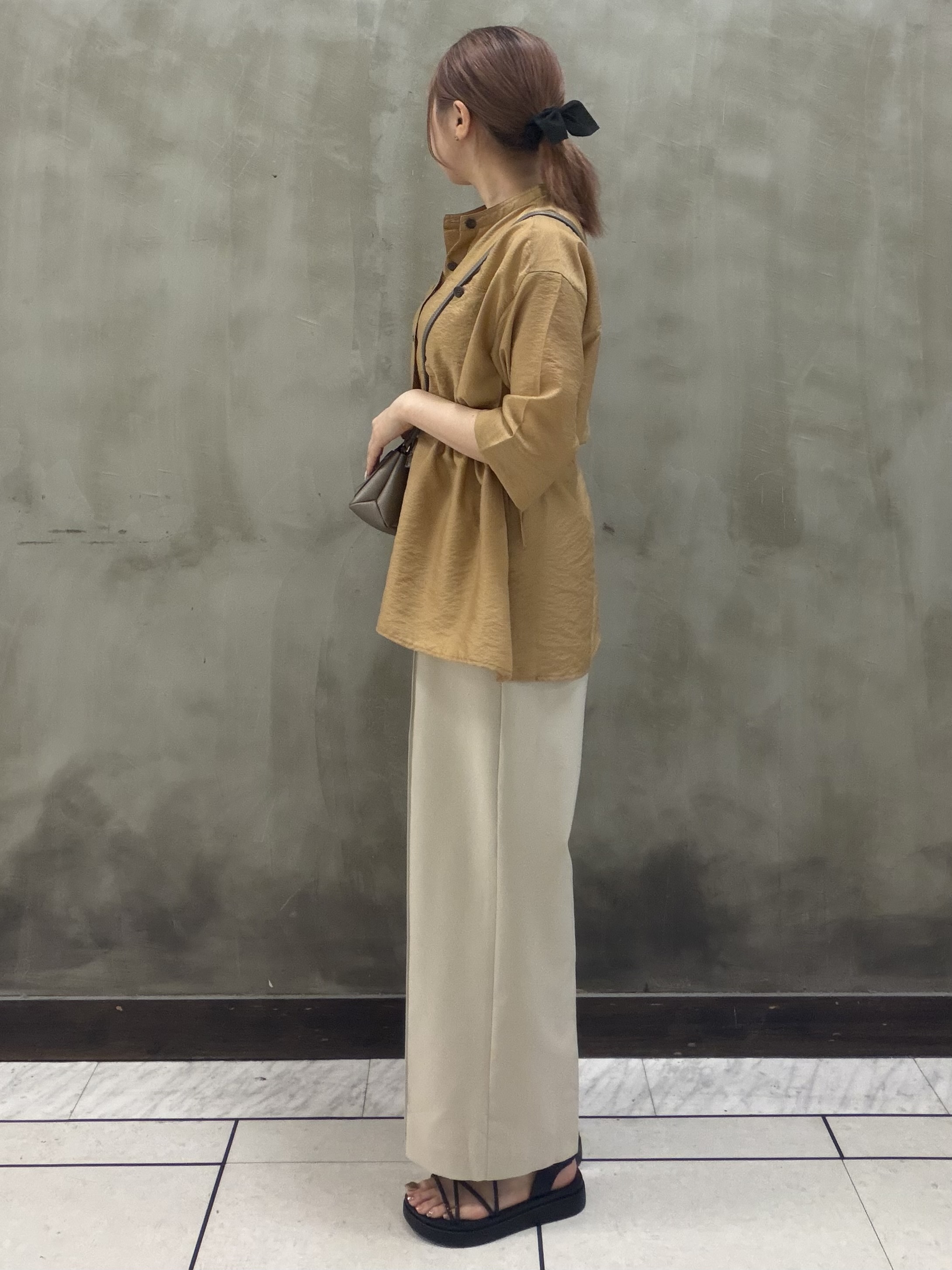 maiさんの「grove｜5分袖ver登場！【体型カバー・洗える】シアーサファリシャツジャケット」を使ったコーディネート