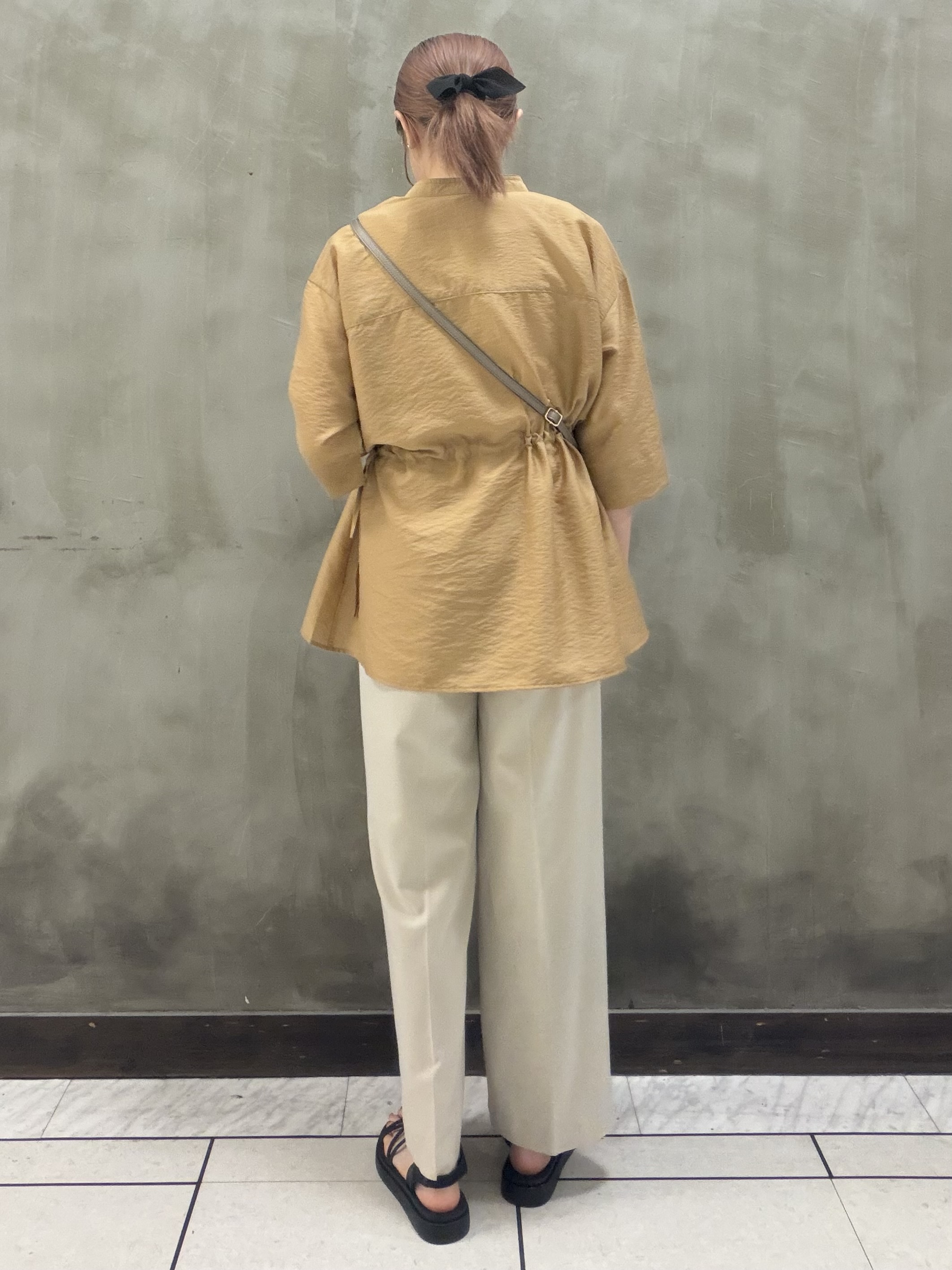maiさんの「grove｜5分袖ver登場！【体型カバー・洗える】シアーサファリシャツジャケット」を使ったコーディネート