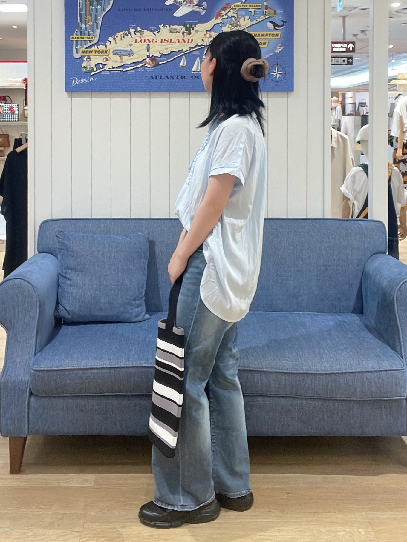 AYAさんの「Dessin｜バンドカラーフロントフリルブラウス」を使ったコーディネート