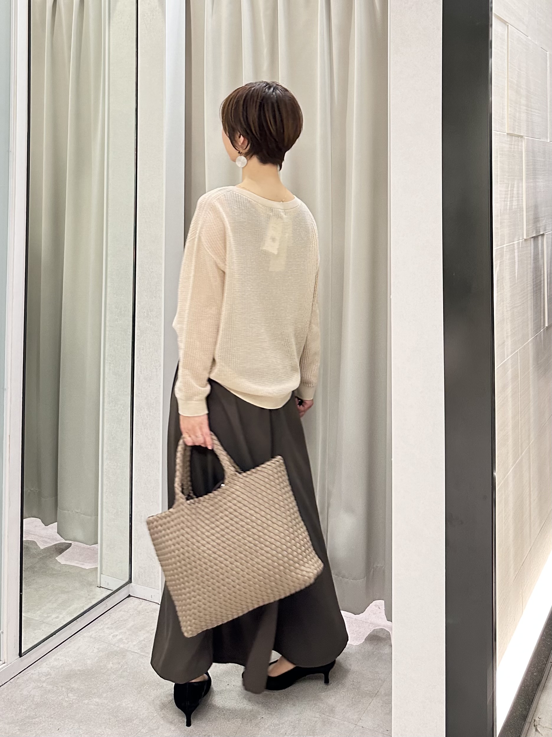 みなこさんの「UNTITLED｜シアーメッシュニット」を使ったコーディネート