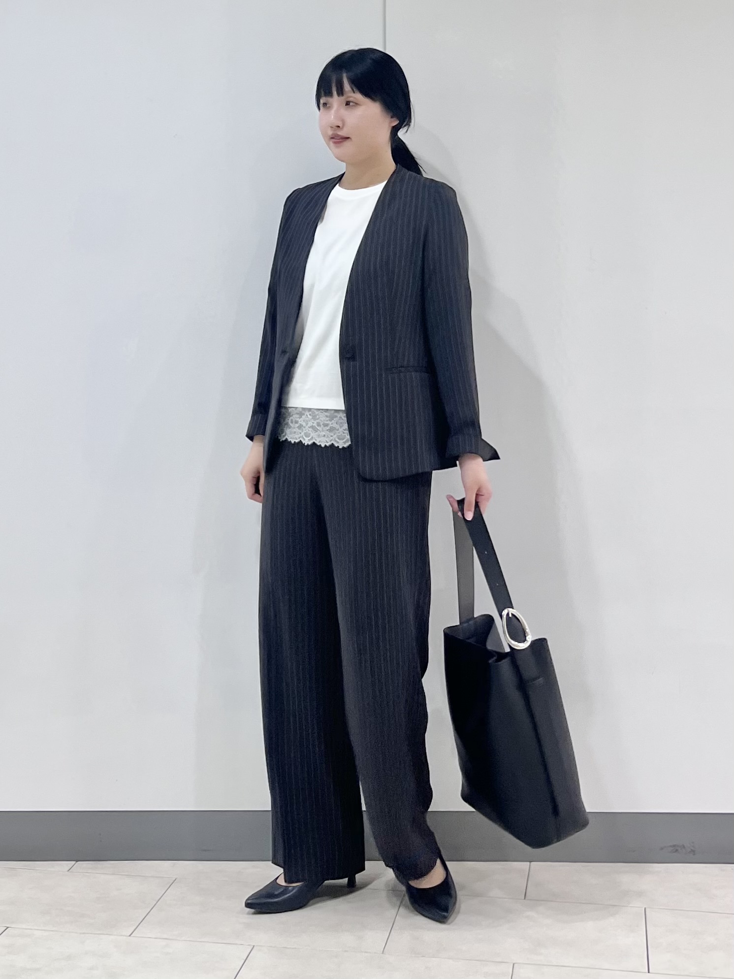 hasuさんの「INDIVI｜【新作登場！着る日傘】 カラーレスジャケット」を使ったコーディネート