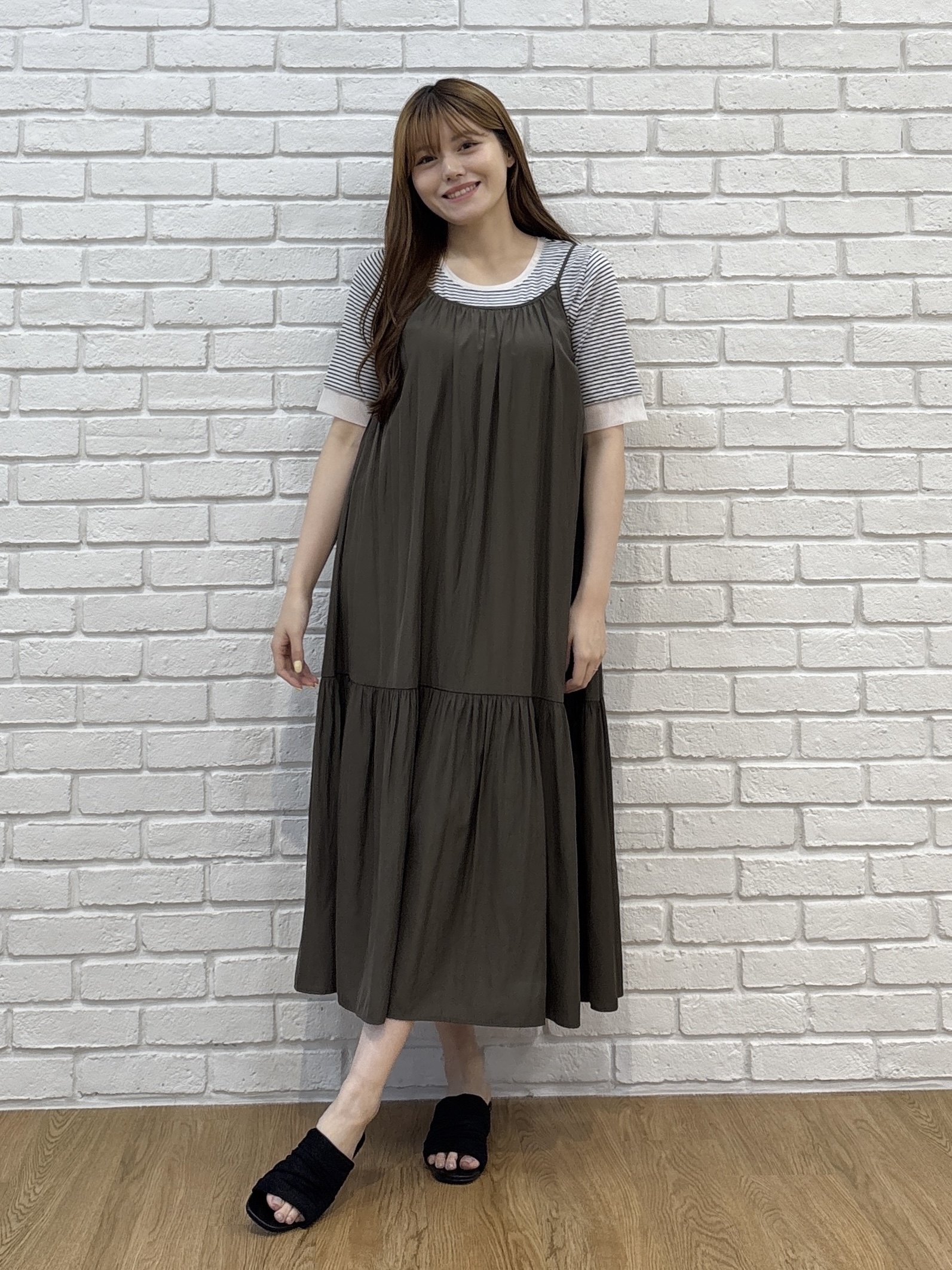 sayaさんの「grove｜【ひんやり・UVカット】チュールトリミング5分袖Tシャツ」を使ったコーディネート