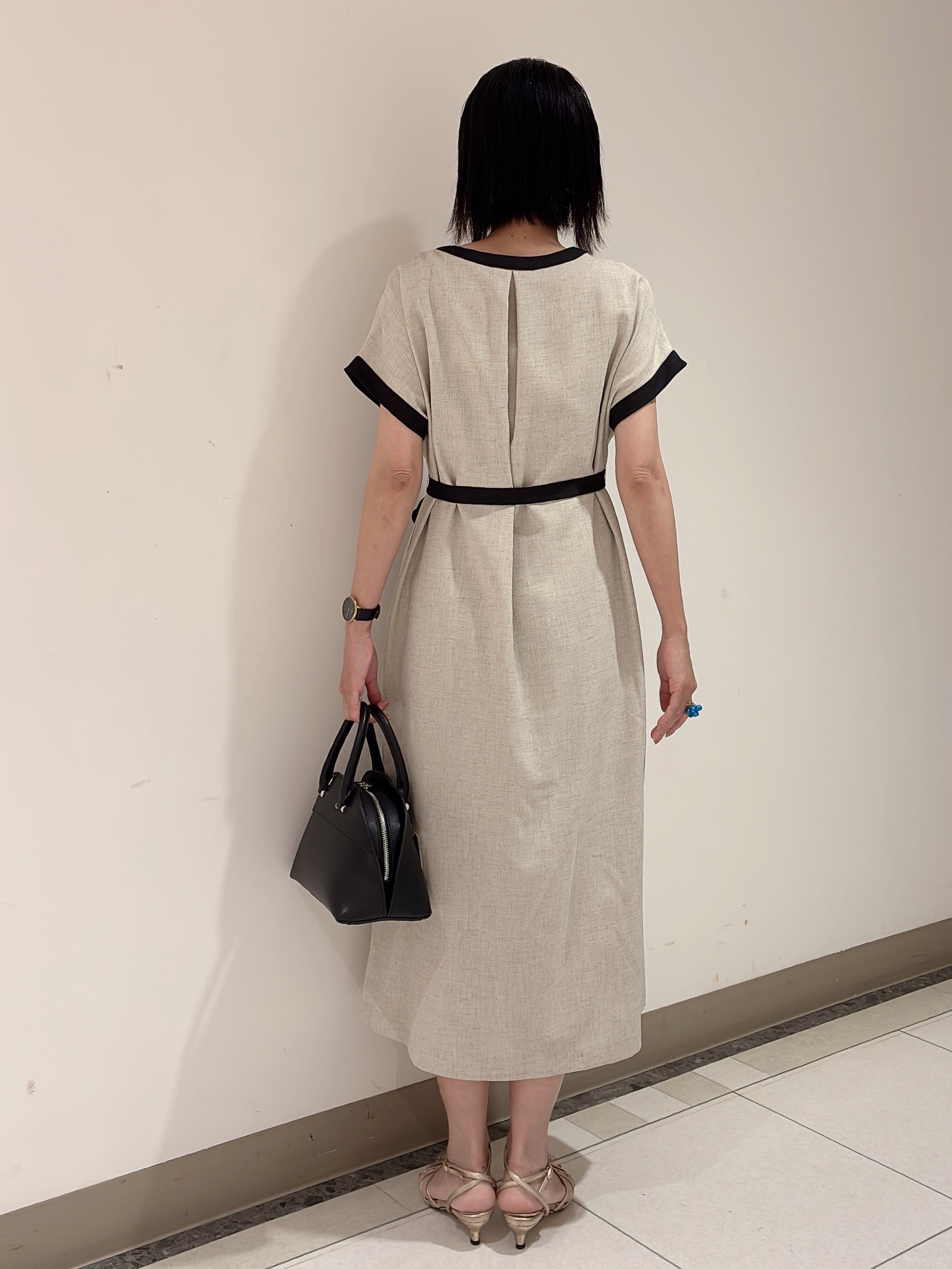 環さんの「UNTITLED｜【接触冷感/UVカット/イージーケア】配色ラインワンピース」を使ったコーディネート