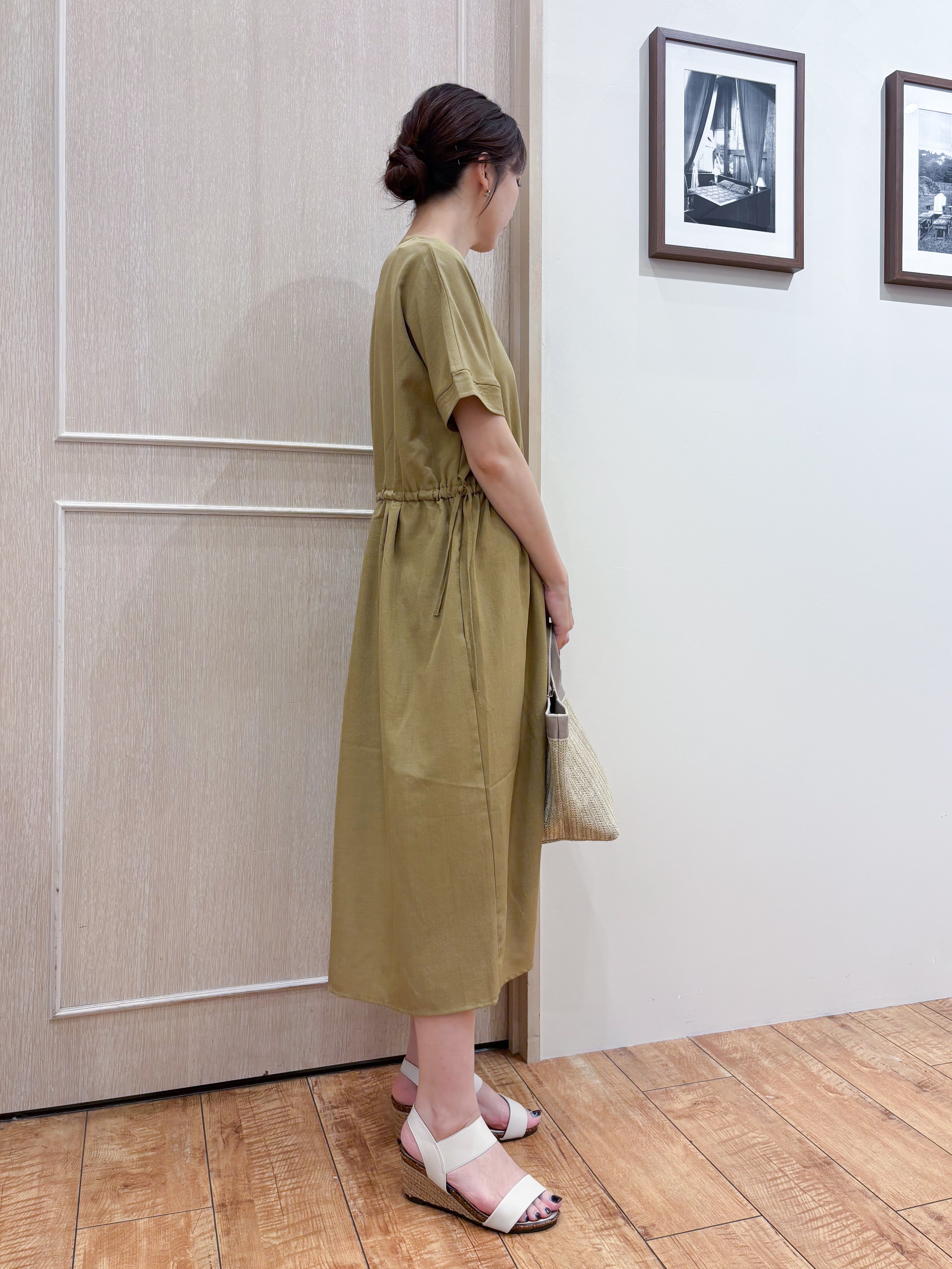 なみさんの「SHOO･LA･RUE｜【ひんやり/洗濯機可/S-LL】オンにもオフにも マルチに使えるボタンレスカーディガン」を使ったコーディネート