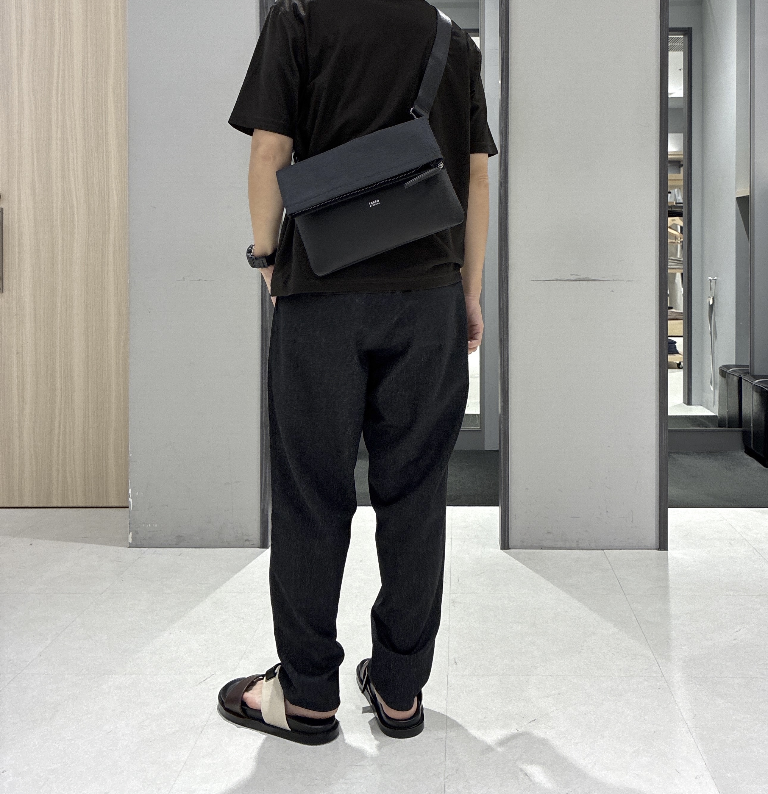 わいずみさんの「TAKEO KIKUCHI｜【通気性】AIR TOOL ポロシャツ」を使ったコーディネート