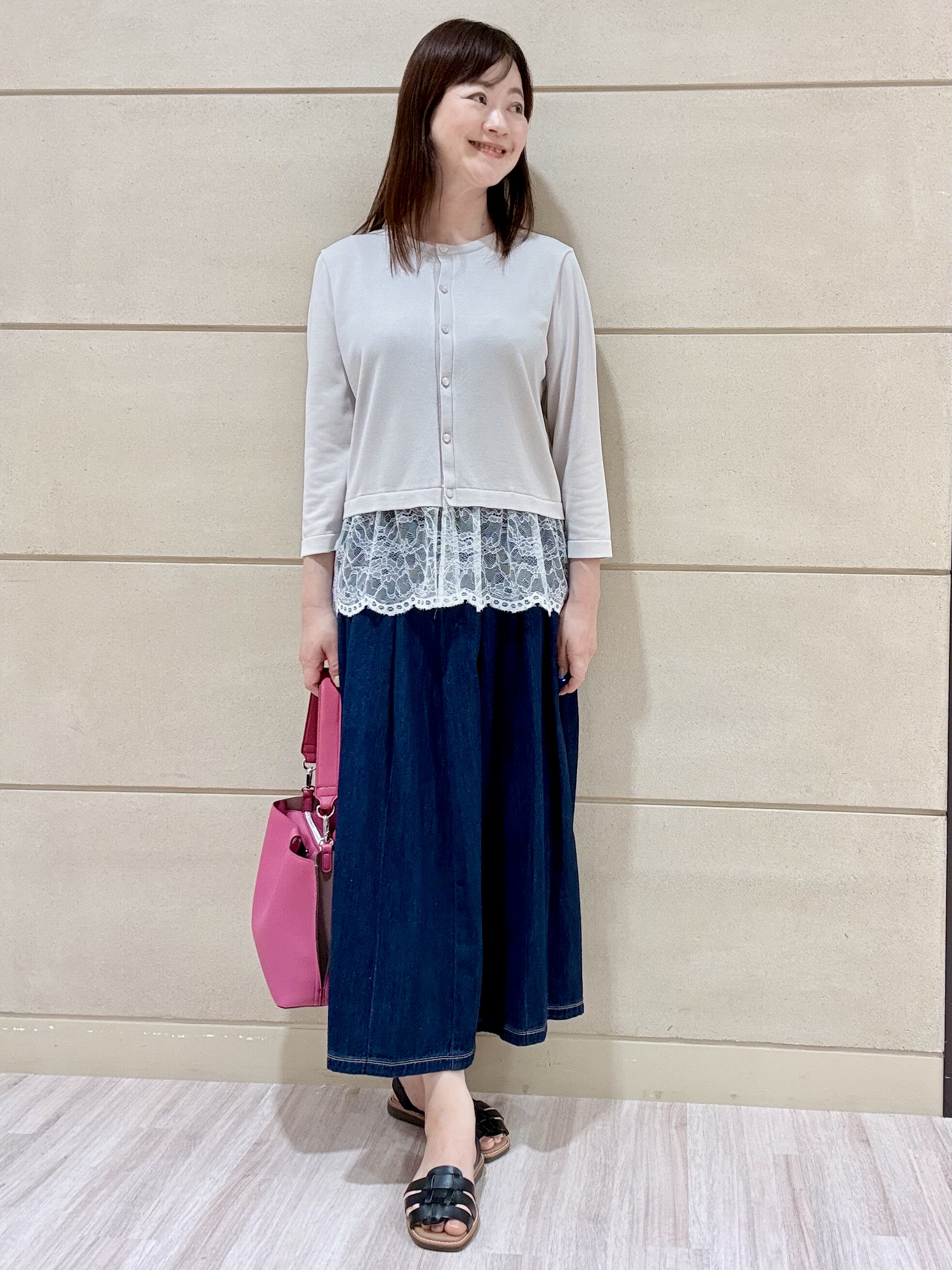 Marさんの「Reflect｜【手洗い可】プリーツデニムスカート」を使ったコーディネート