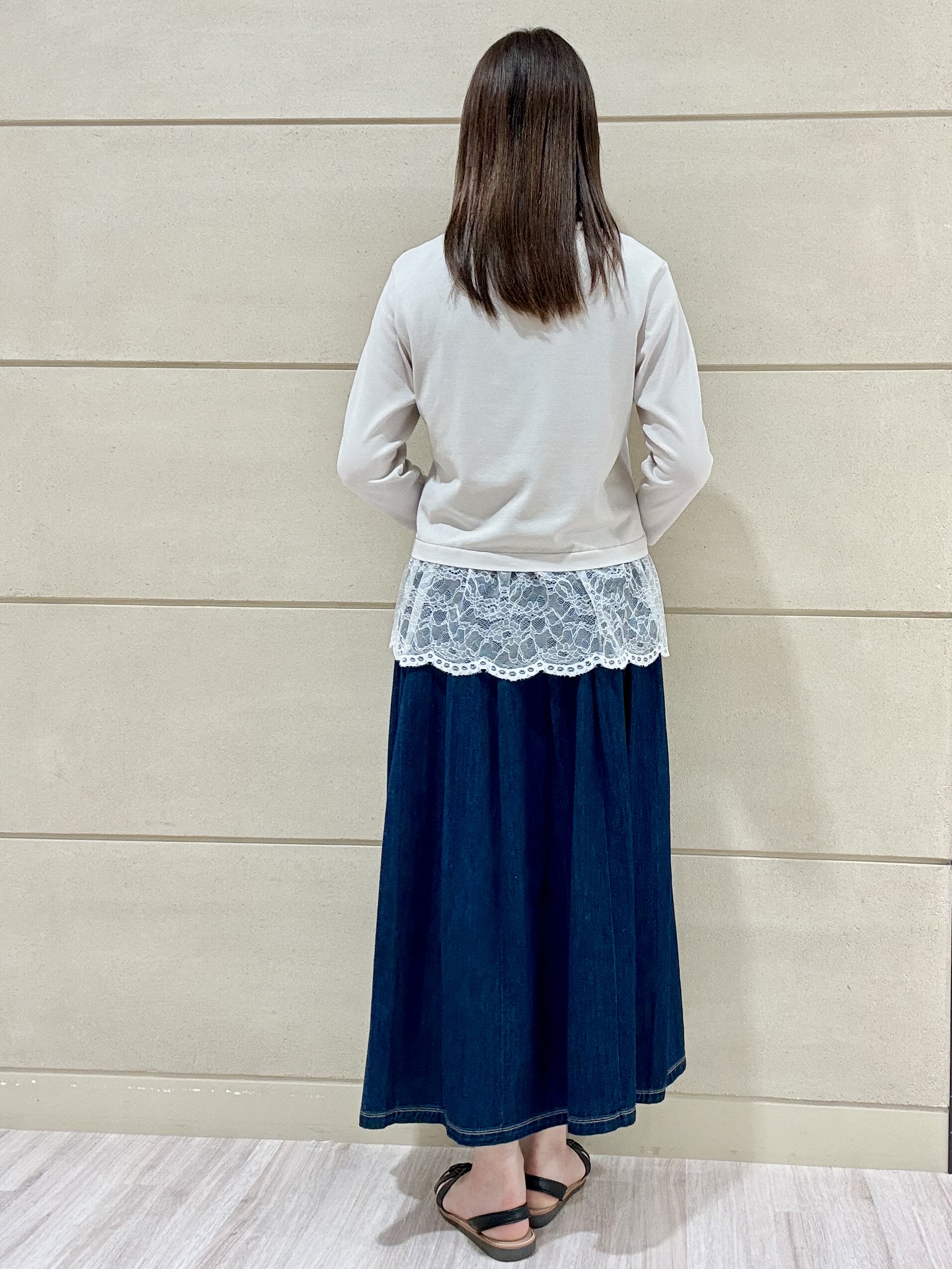 Marさんの「Reflect｜【手洗い可】プリーツデニムスカート」を使ったコーディネート